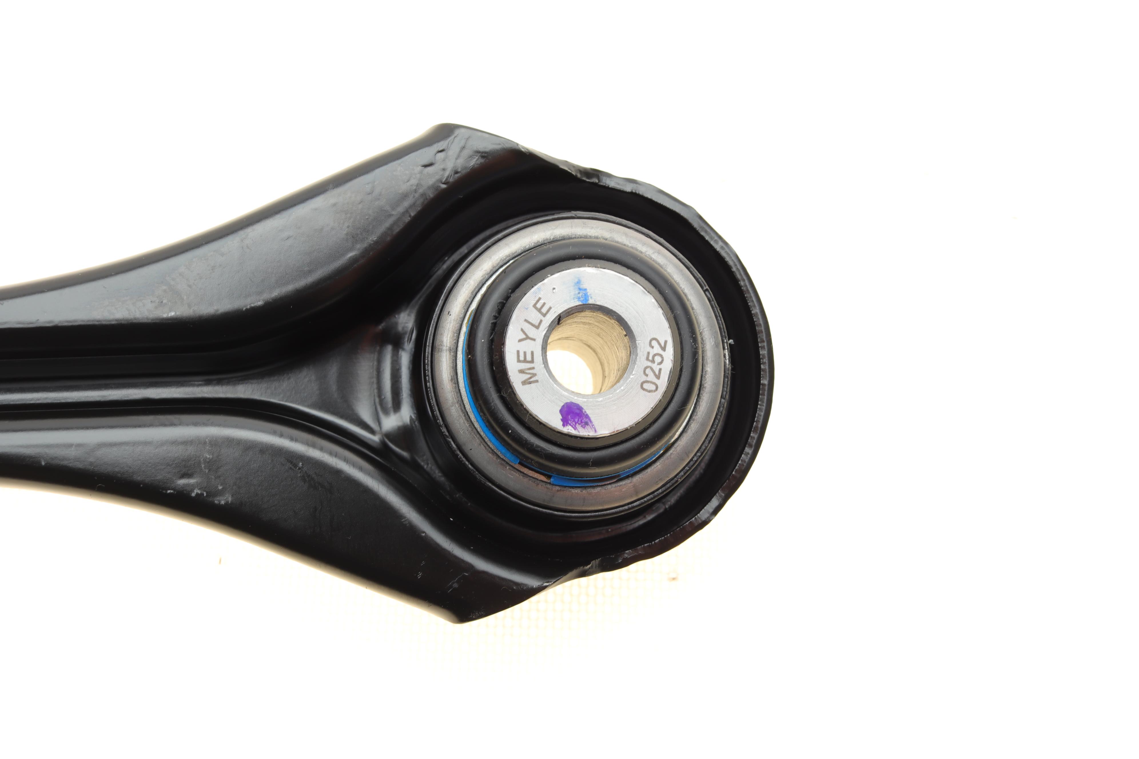 Важіль підвіски (задній/зверху) BMW 1 (E81/E82/E87/E88)/3 (E90/E91/E92/E93) 04-13