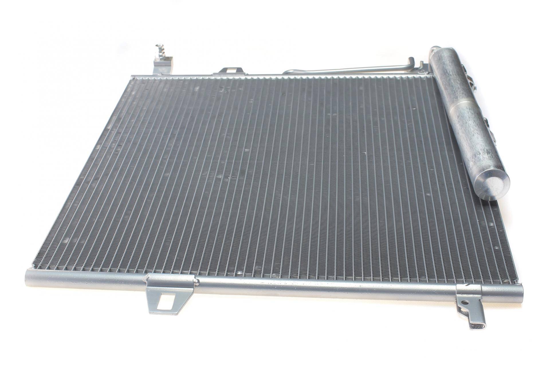 Радіатор кондиціонера MB G-class (W461) 3.0D 10-/M-class (W164) 05-11/GL-class (X164) 3.0-5.5 06-12