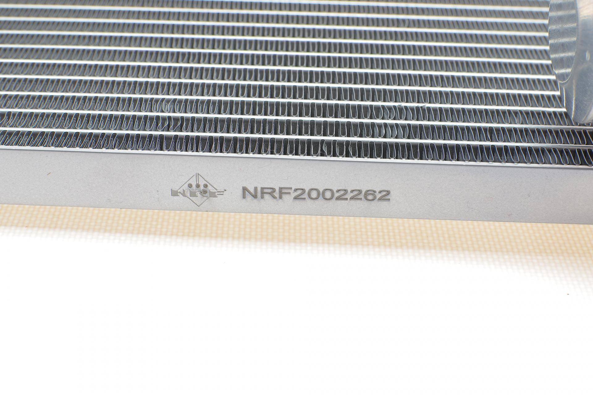 Радіатор кондиціонера MB G-class (W461) 3.0D 10-/M-class (W164) 05-11/GL-class (X164) 3.0-5.5 06-12