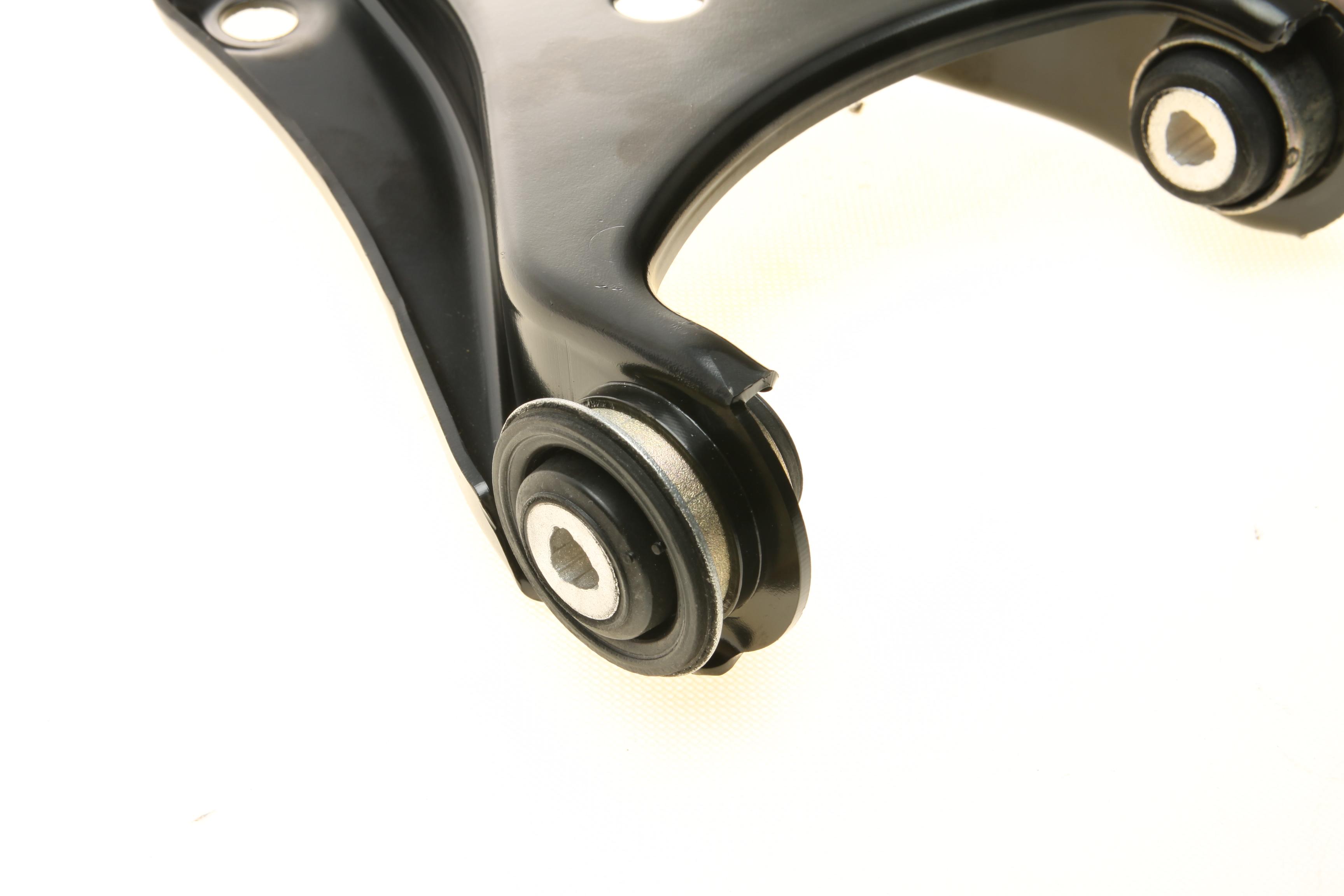 Важіль підвіски (передній) (R) Renault Kangoo 97- (= 30RN2001)