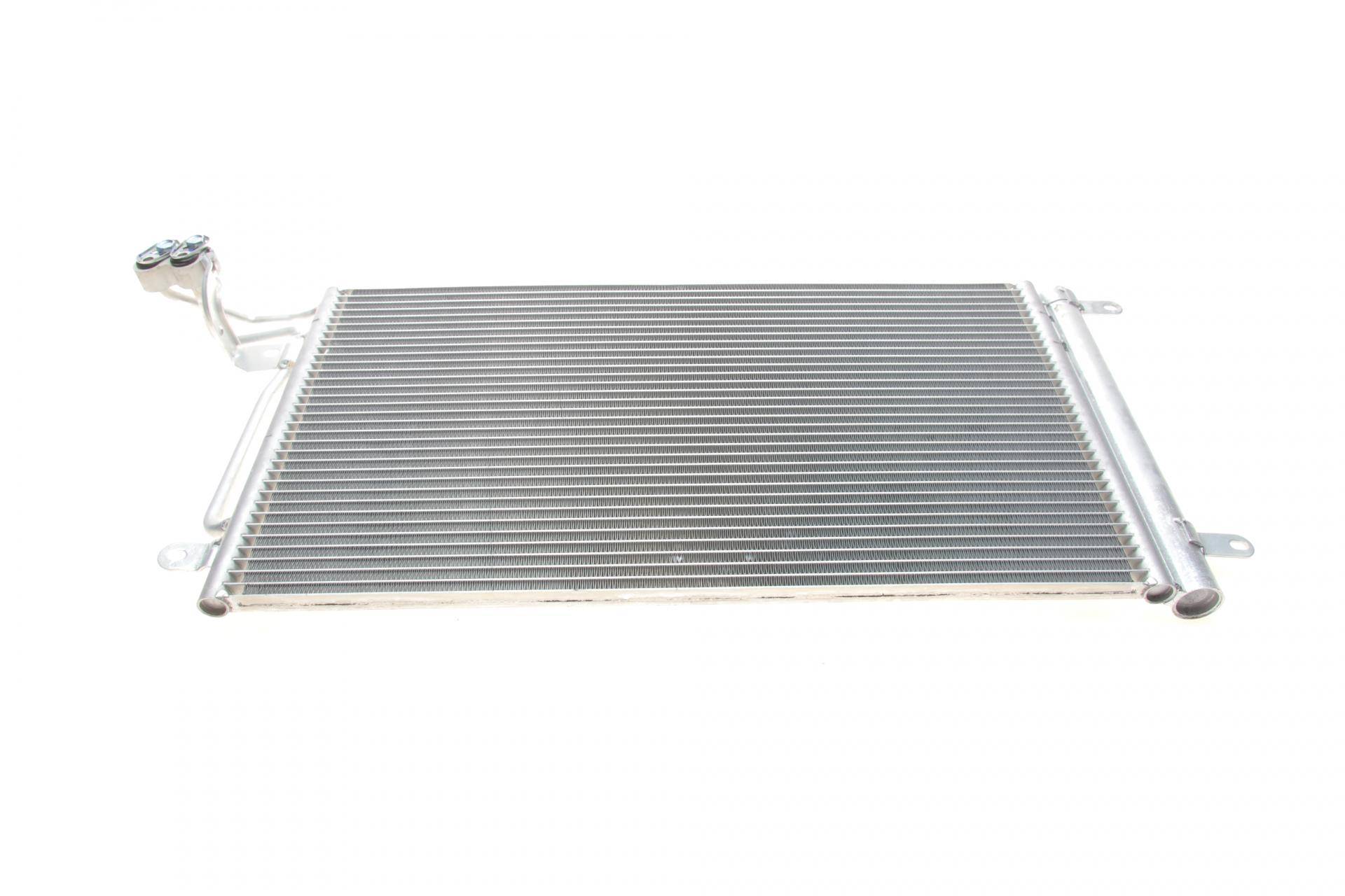 Радіатор кондиціонера Audi A1/VW Polo 1.0TFSI/2.0TDI 09-