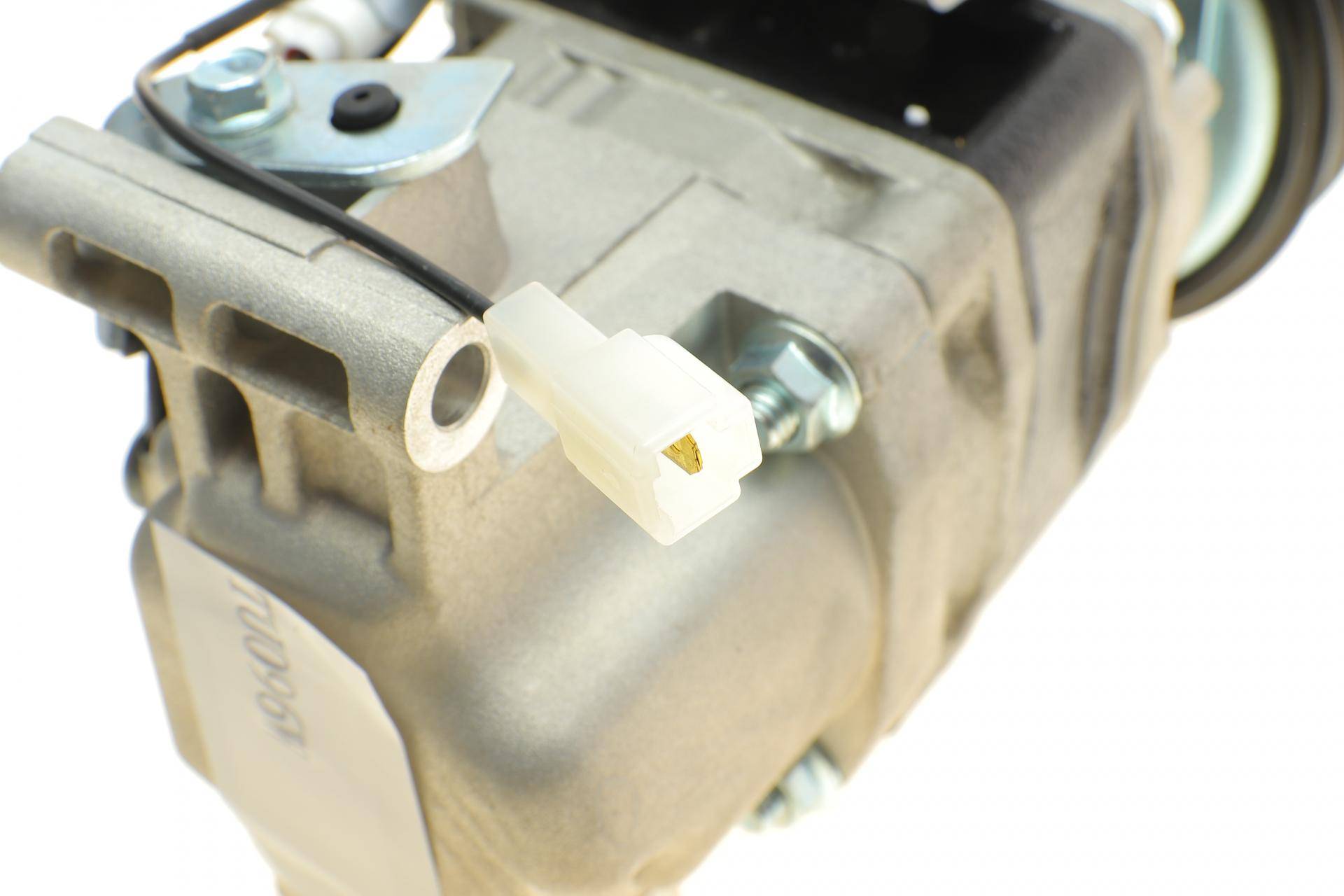 Компресор кондиціонера Mazda 3 2.0 03-09/5 1.8/2.0 05-10