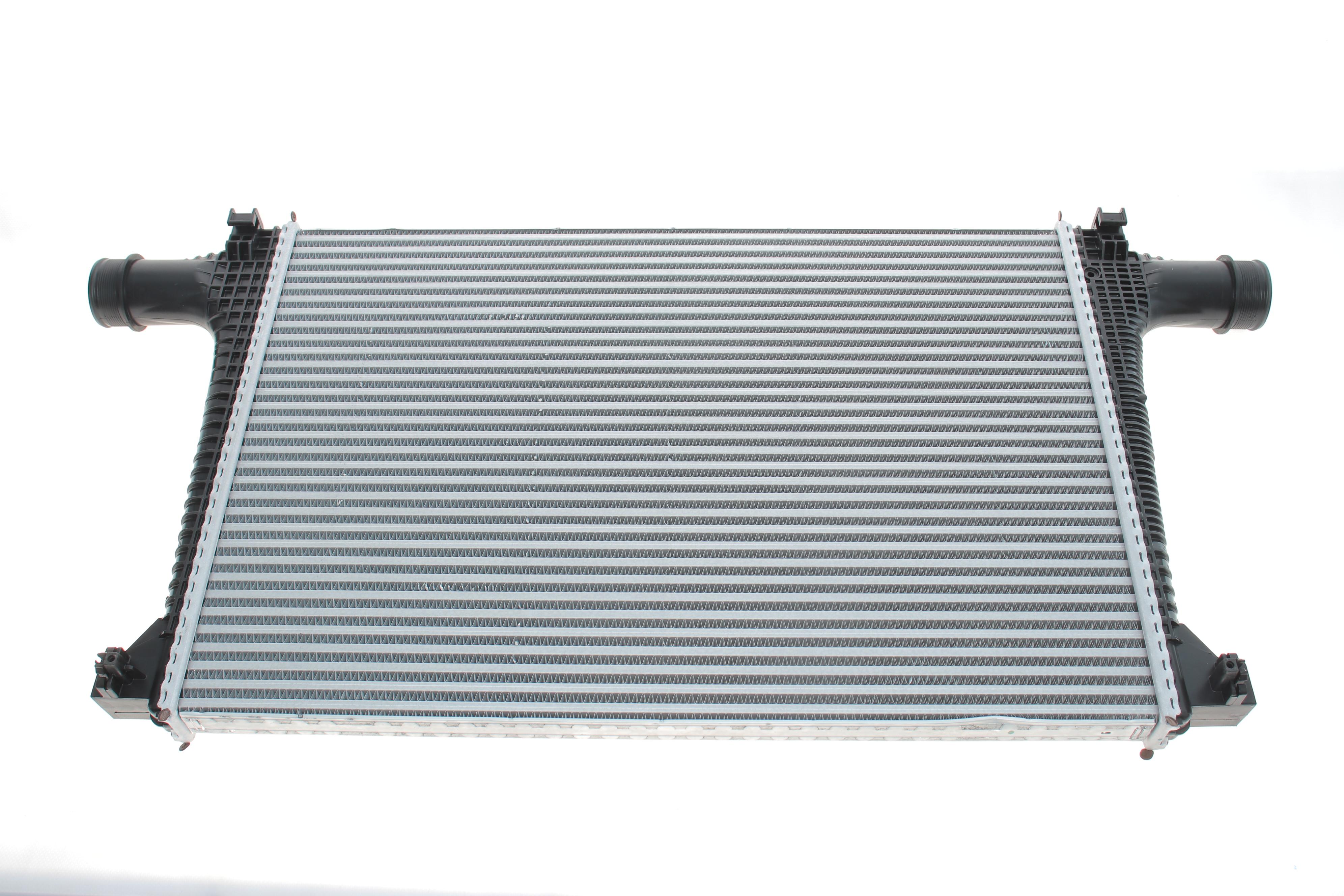 Радиатор интеркулера Audi Q7 2.0 TFSI 16- (без фаркопа)/Q8 2.0TFSI 19-/VW Touareg 2.0TFSI 18-