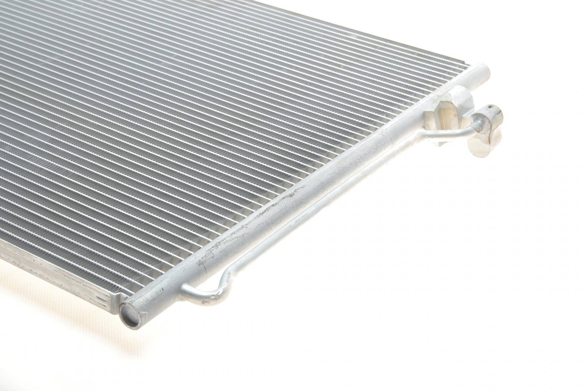 Радіатор кондиціонера BMW 5 (F10/F11)/7 (F01/F02/F03/F04) 09-18 N52/N53/N63