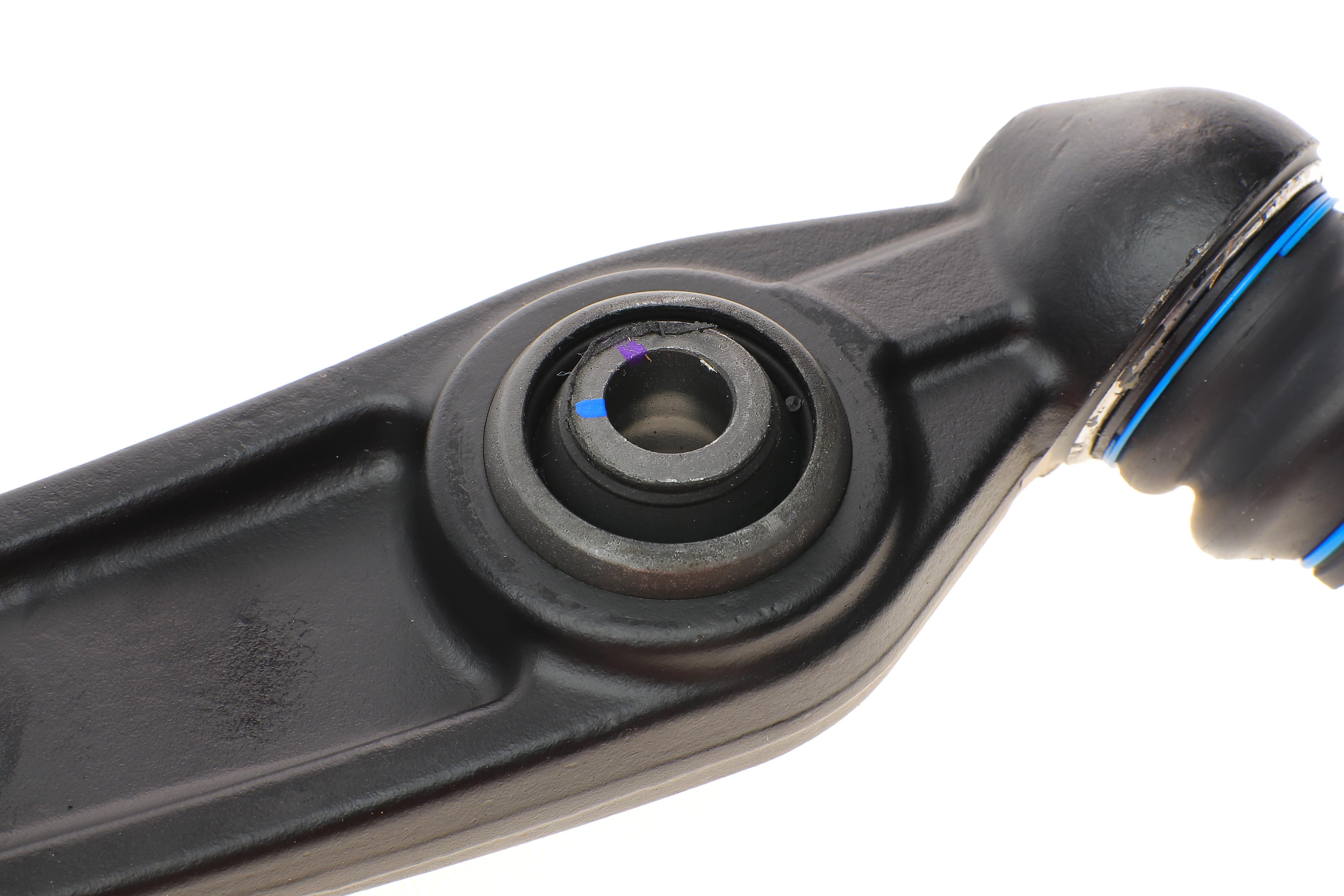 Важіль підвіски (передній/знизу) (R) BMW X5 (F15/F85) 13-18