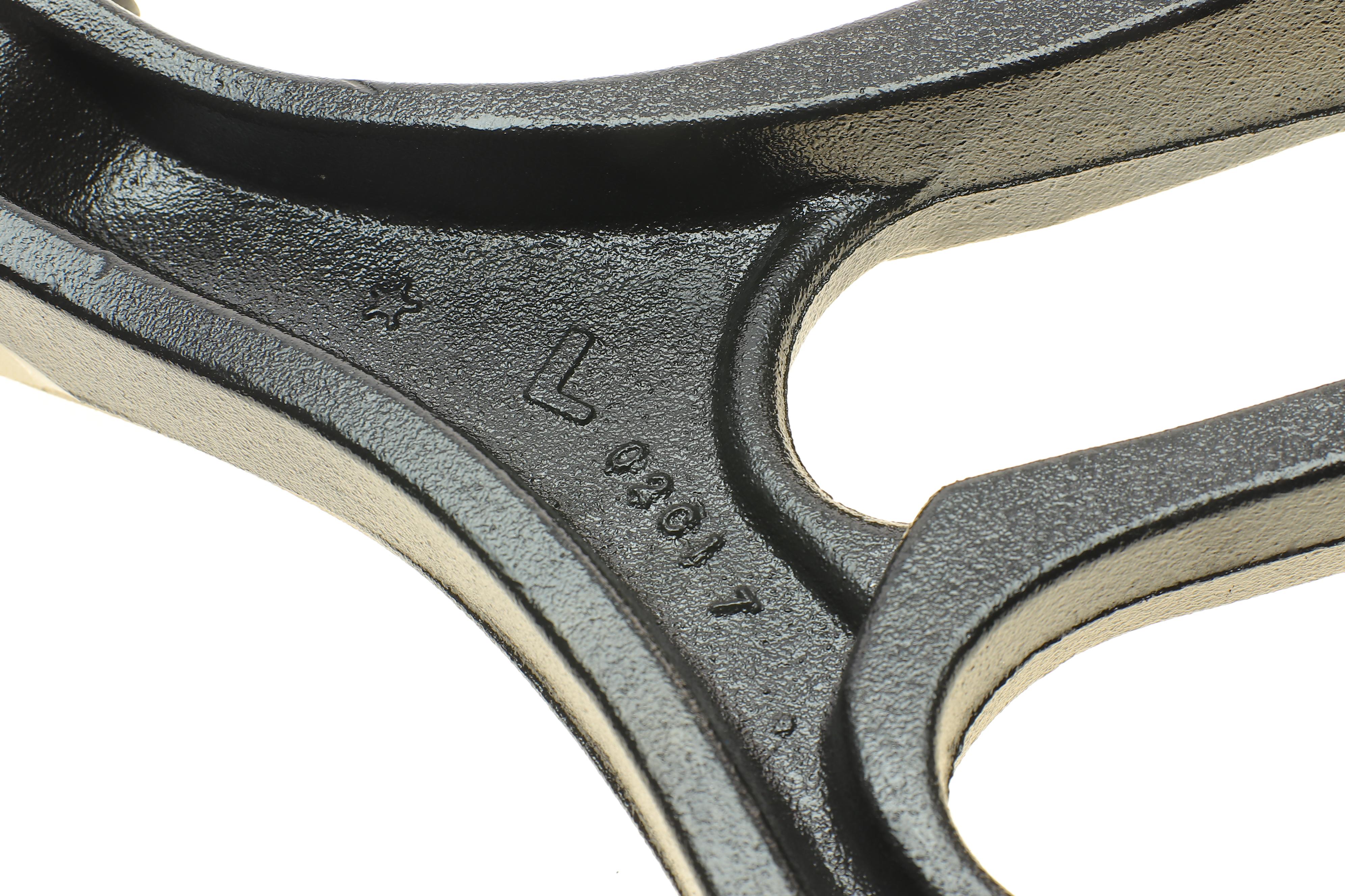 Важіль підвіски (передній/знизу) (L) Porsche Cayenne/VW Touareg 02-10