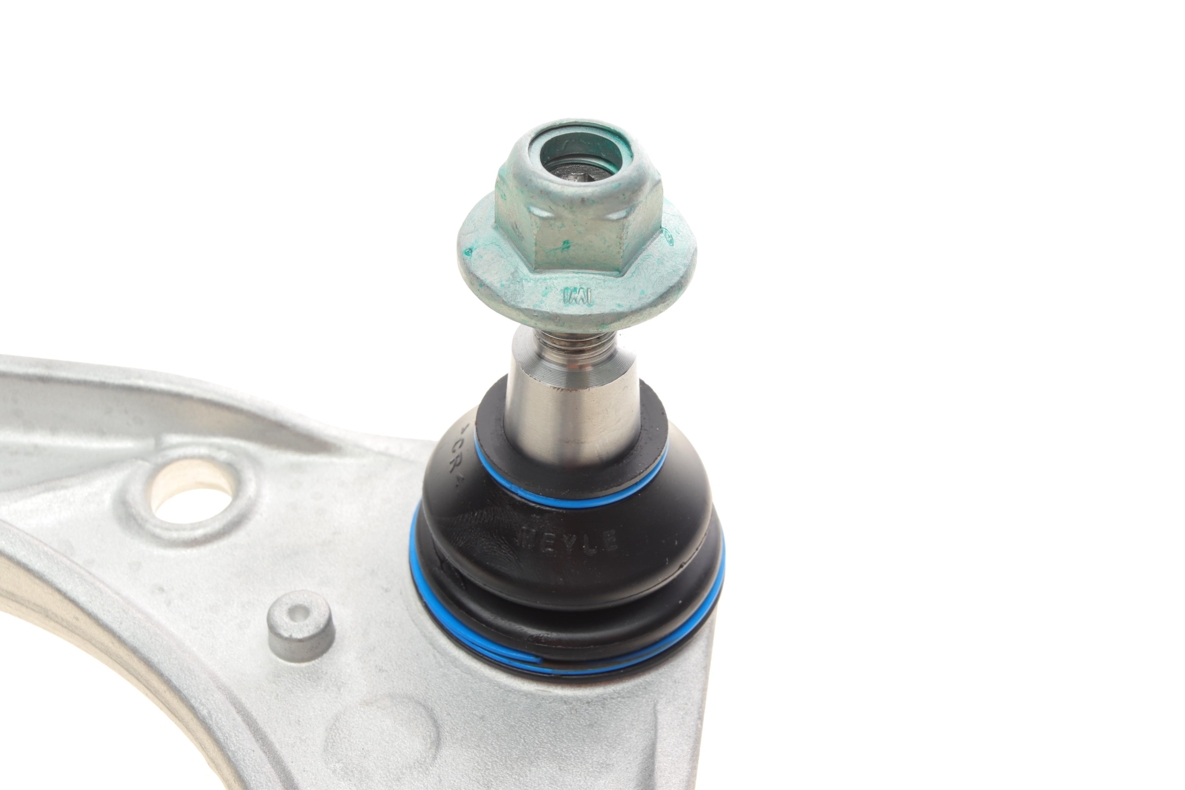 Важіль підвіски (передній/зверху) Audi Q7 06-/Porsche Cayenne 02-10 (з болтами кріплення)