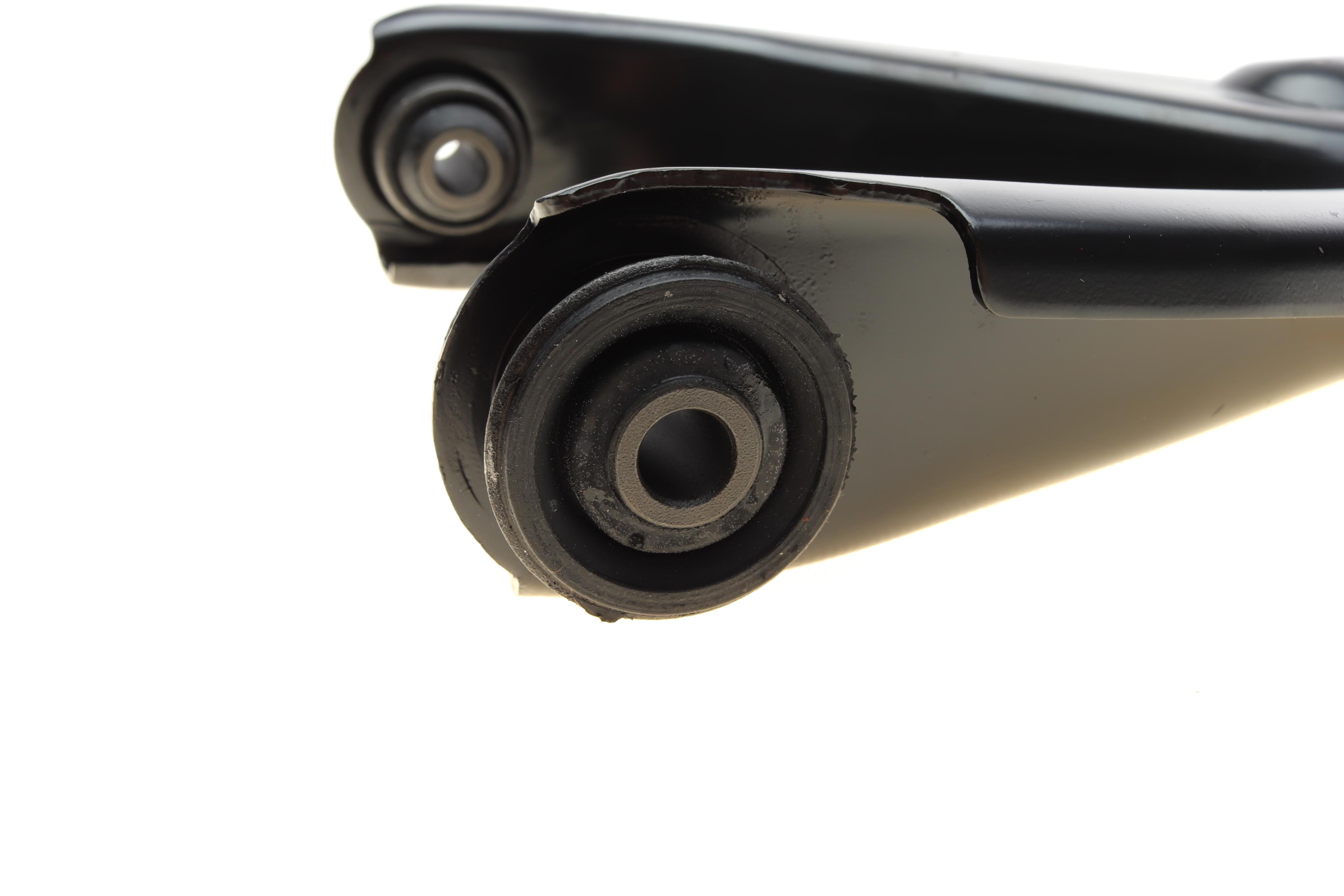 Важіль підвіски (передній/знизу) (L) Renault Logan 1.2-1.6 04-