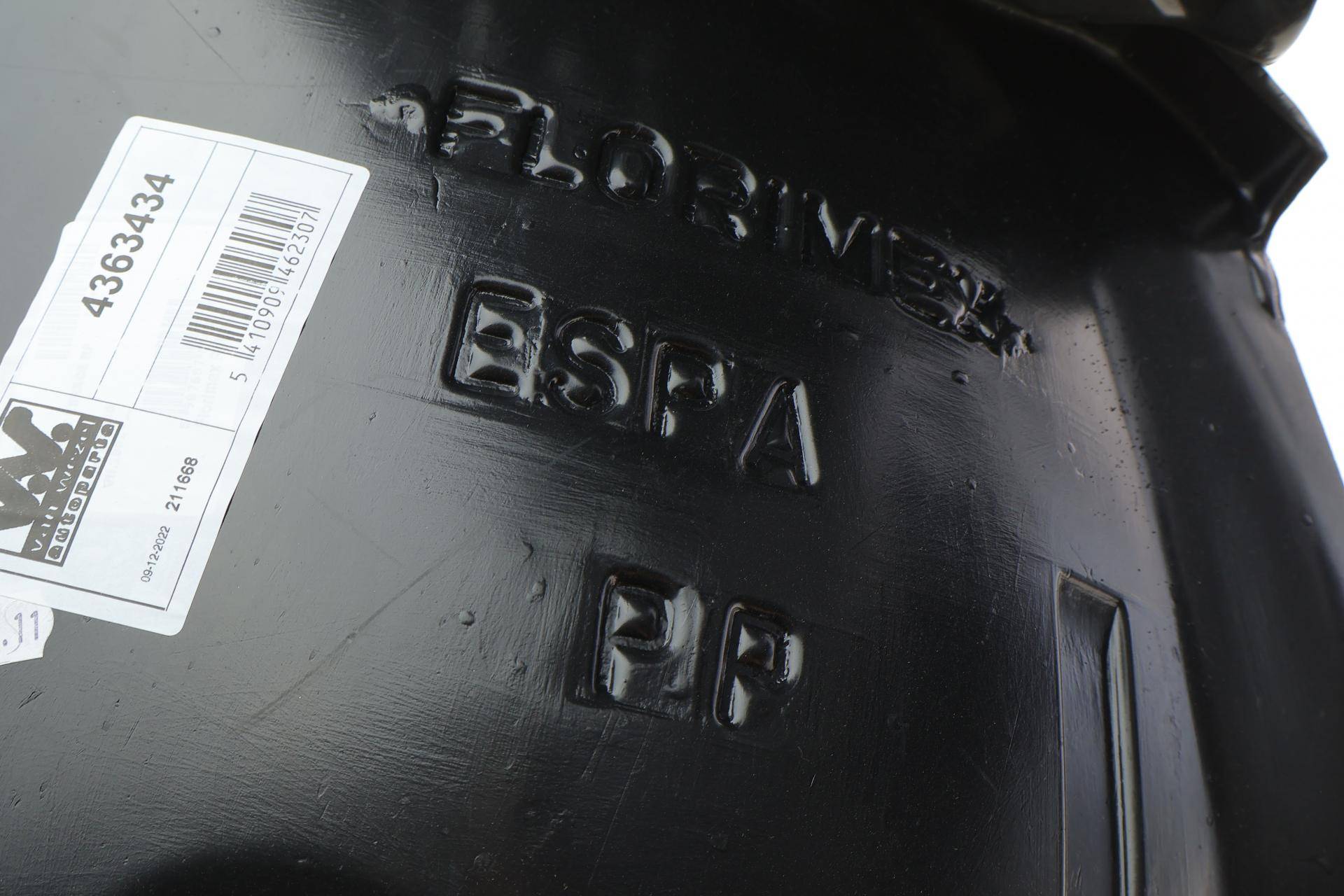 Підкрильник (передній) Renault Espace 1.9/2.0 dCi 02- (R)