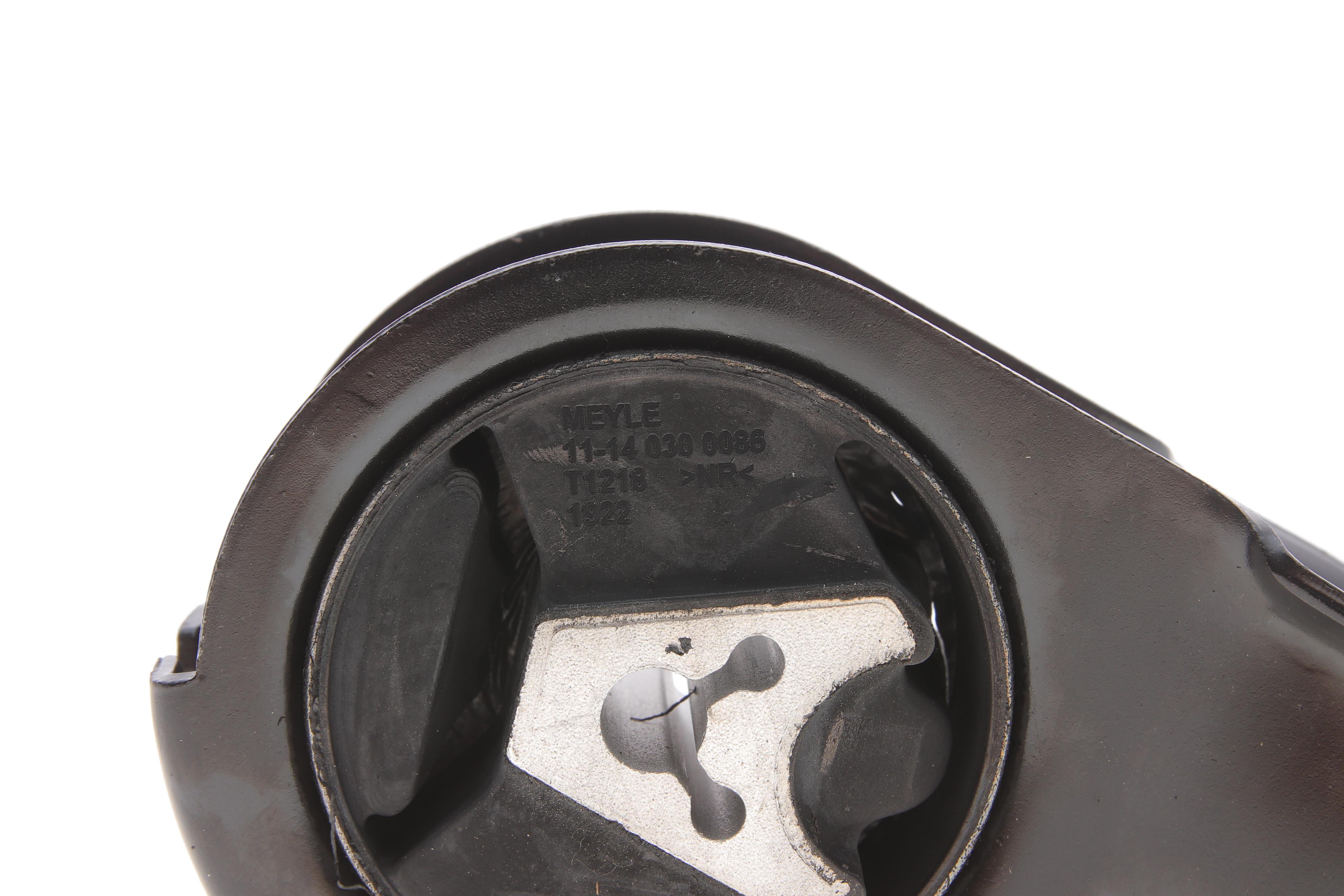 Подушка двигуна (задня) Citroen C4/Peugeot 307/308 1.8i/2.0i/2.0HDi 03-12