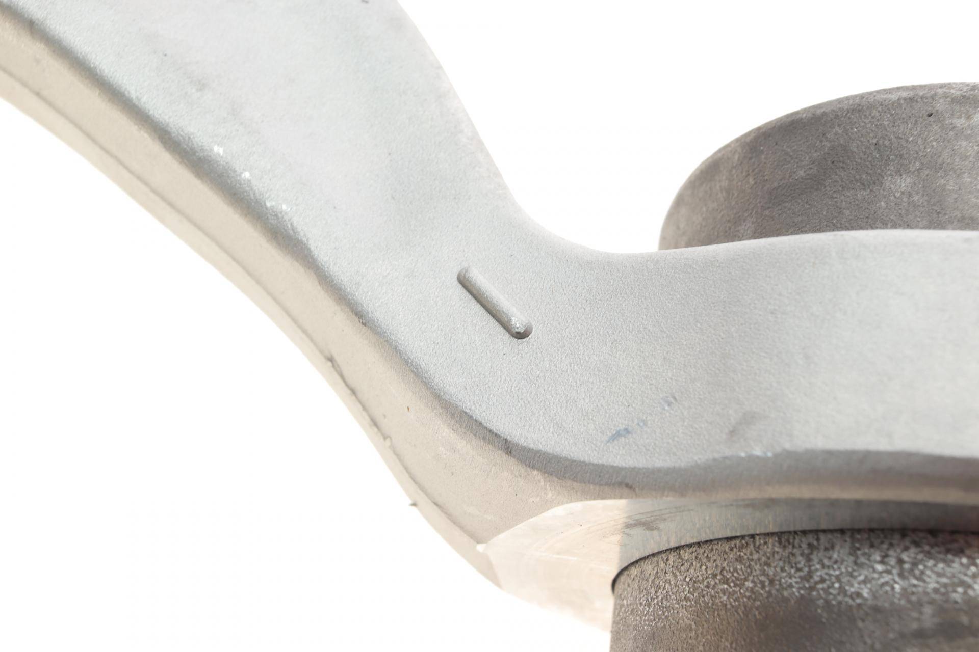 Важіль підвіски (передній/знизу) (L) Audi A4/VW Passat B5 96-05