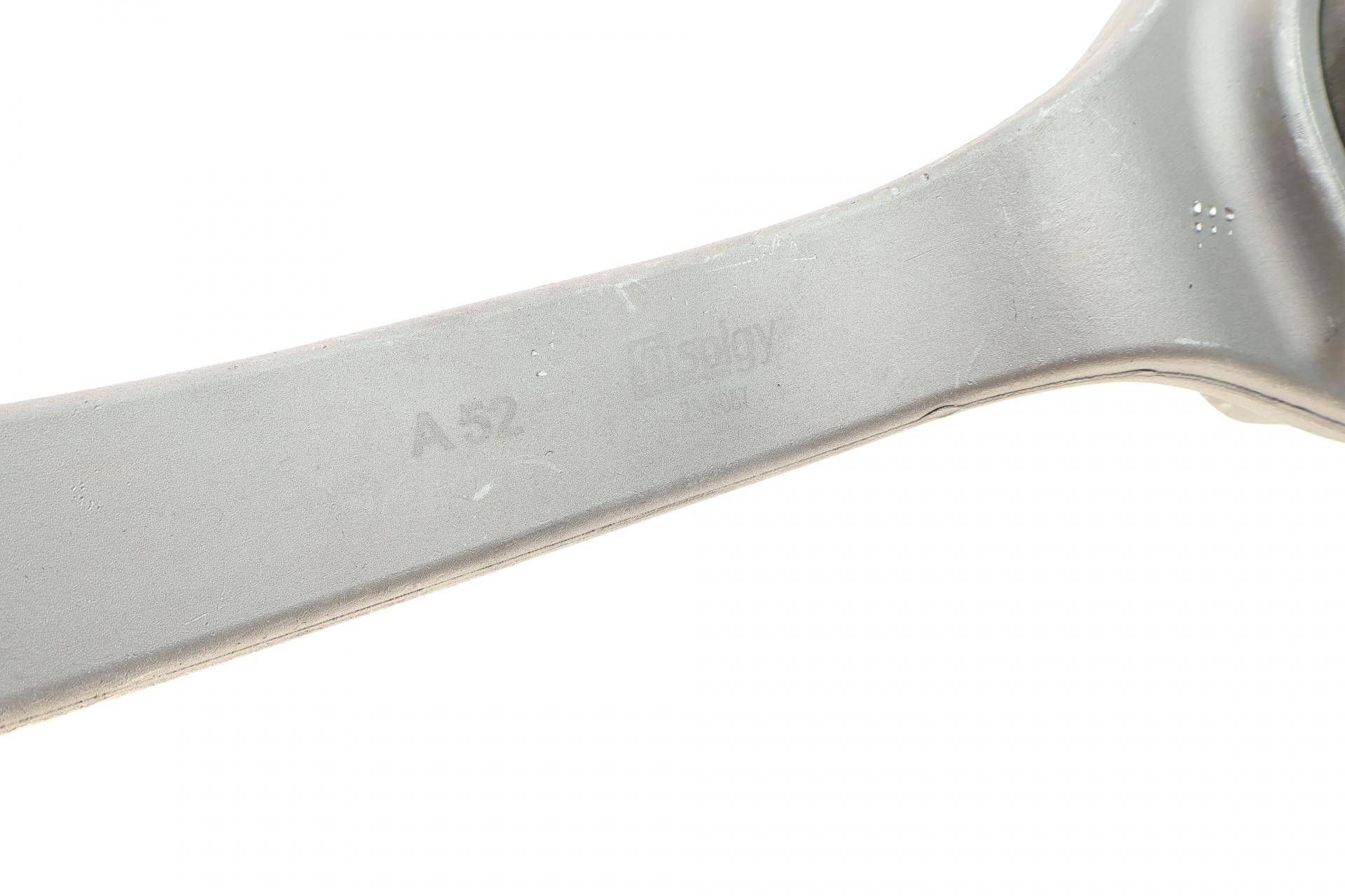 Важіль підвіски (передній/знизу) (R) MB E-class (W211) 2.0-6.3 01-12