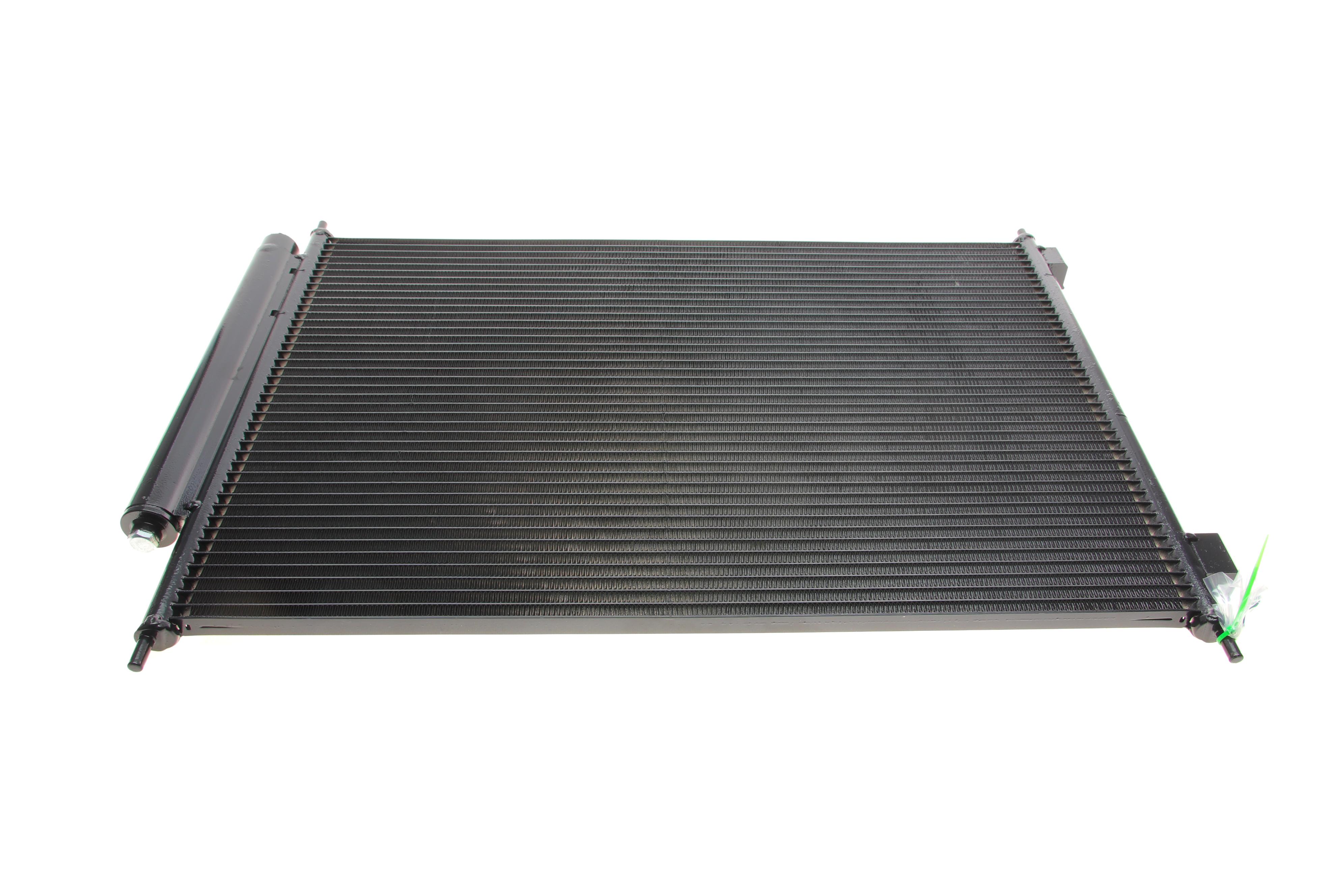 Радіатор кондиціонера (з осушувачем) Nissan X-Trail II 2.0/2.0D/2.5  07-13