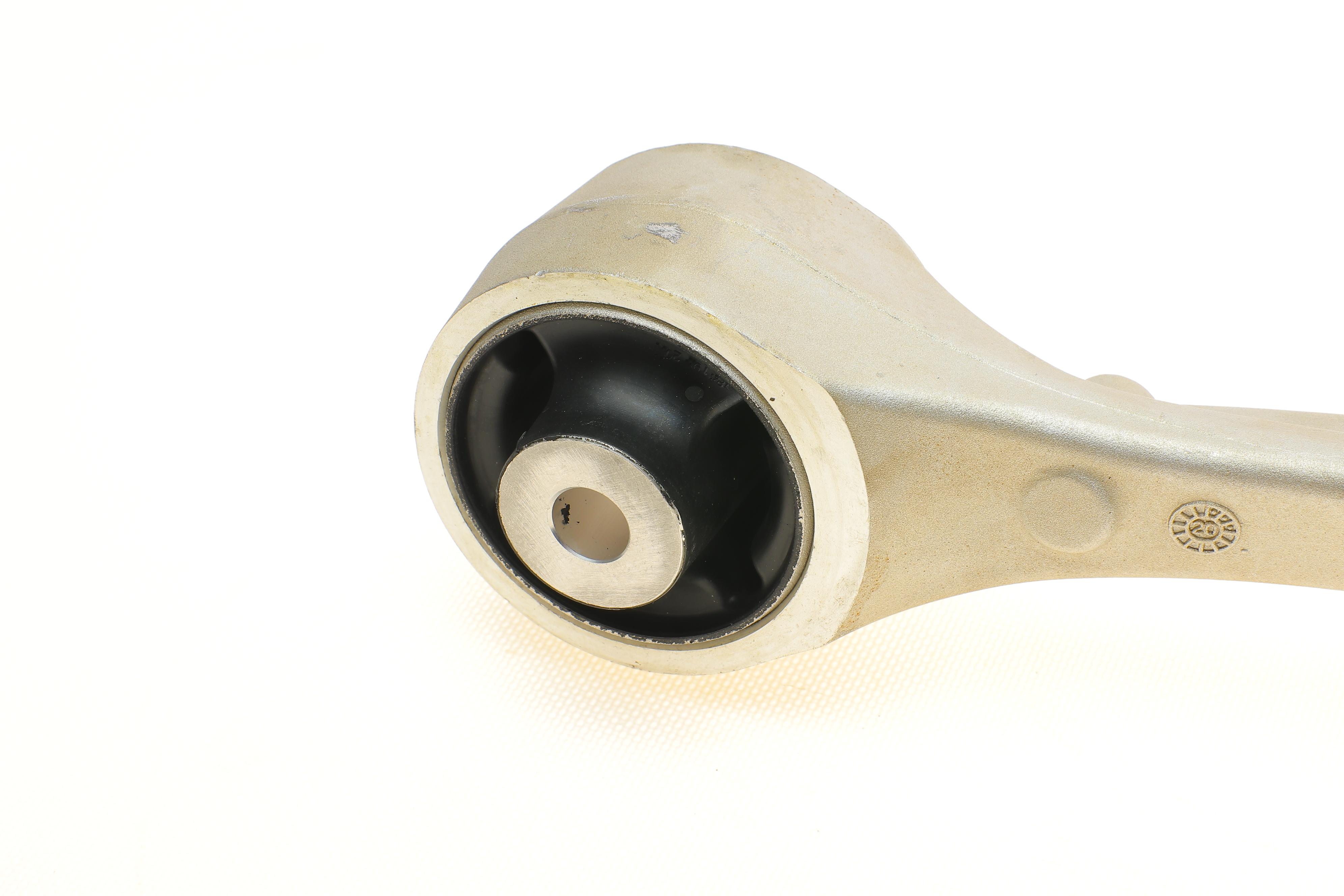 Важіль підвіски (передній/знизу/спереду) (R) Tesla Model S 12-