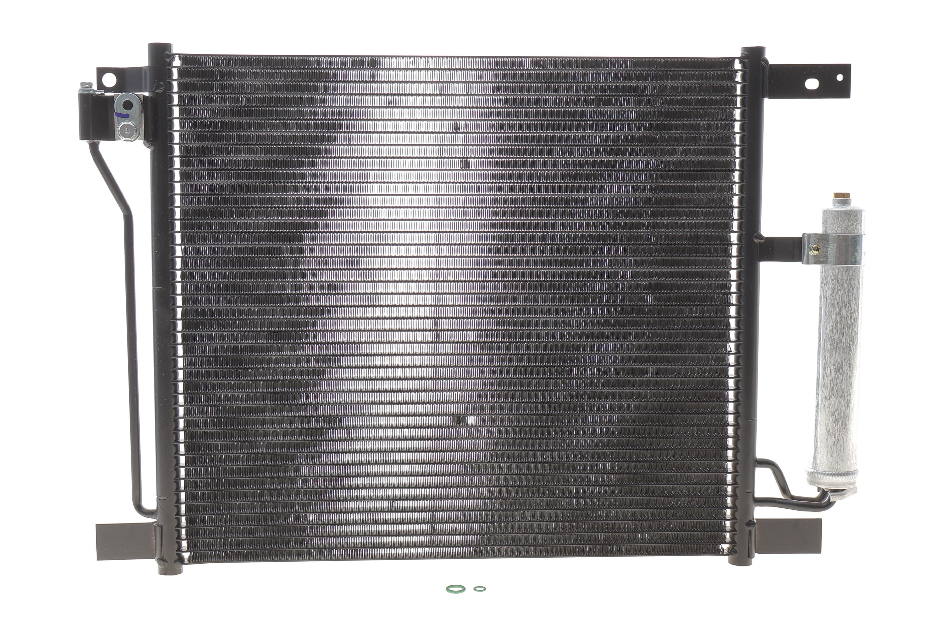 Радіатор кондиціонера (з осушувачем) Nissan Juke 1.6 10-19