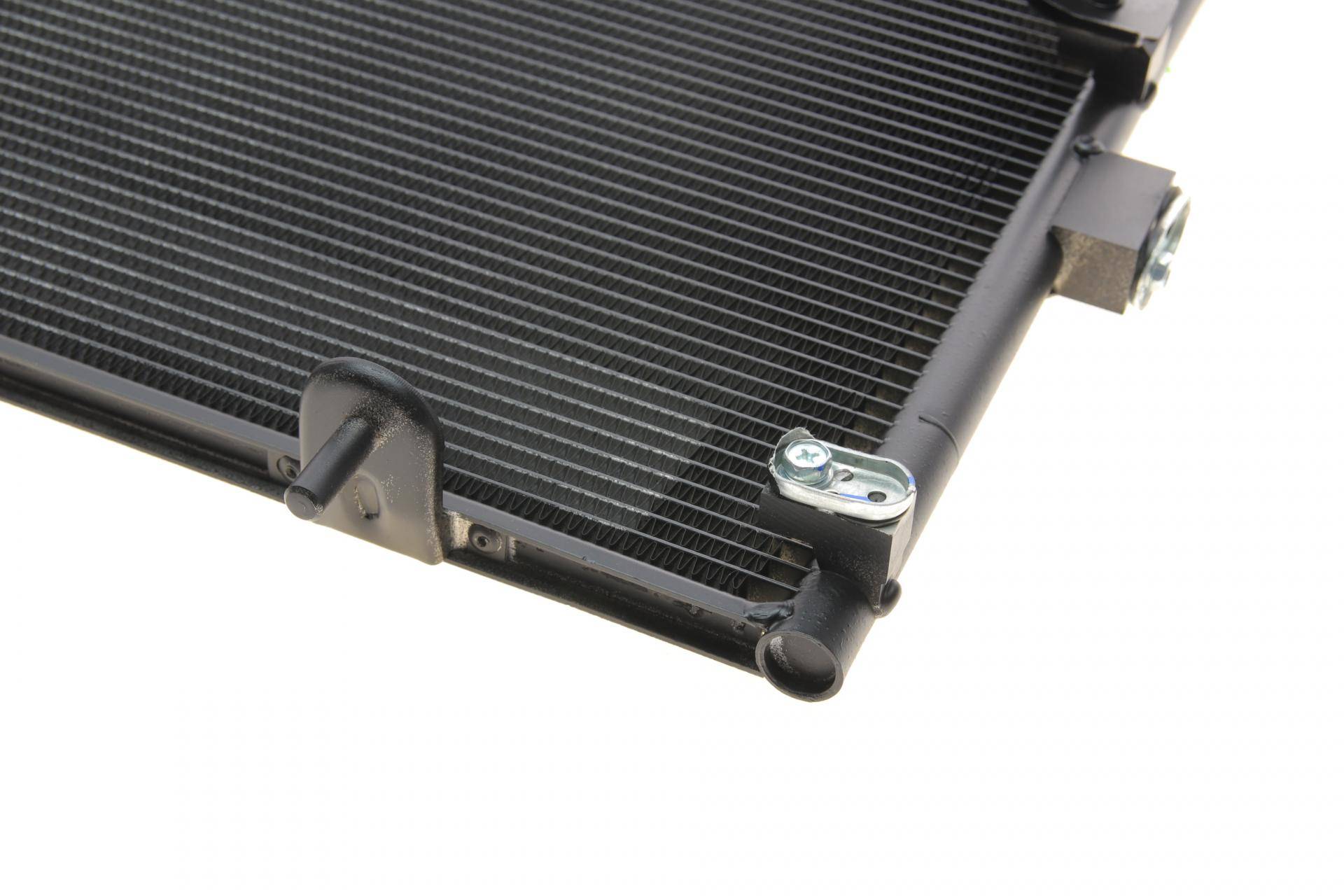 Радіатор кондиціонера Subaru Legacy/Outback 2.0-3.0 03-09