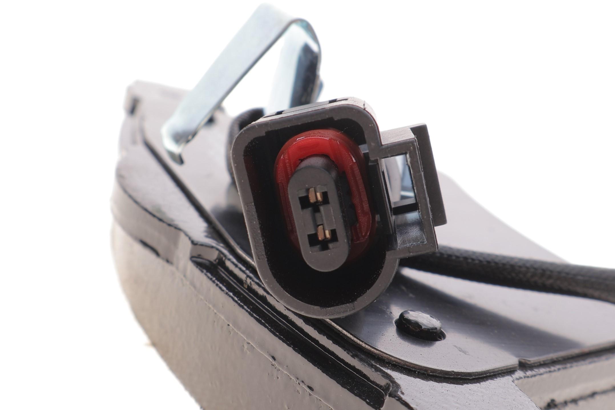 Колодки тормозные (передние) Audi A3/TT/VW Golf VI/Scirocco III 08-14 (+датчик)