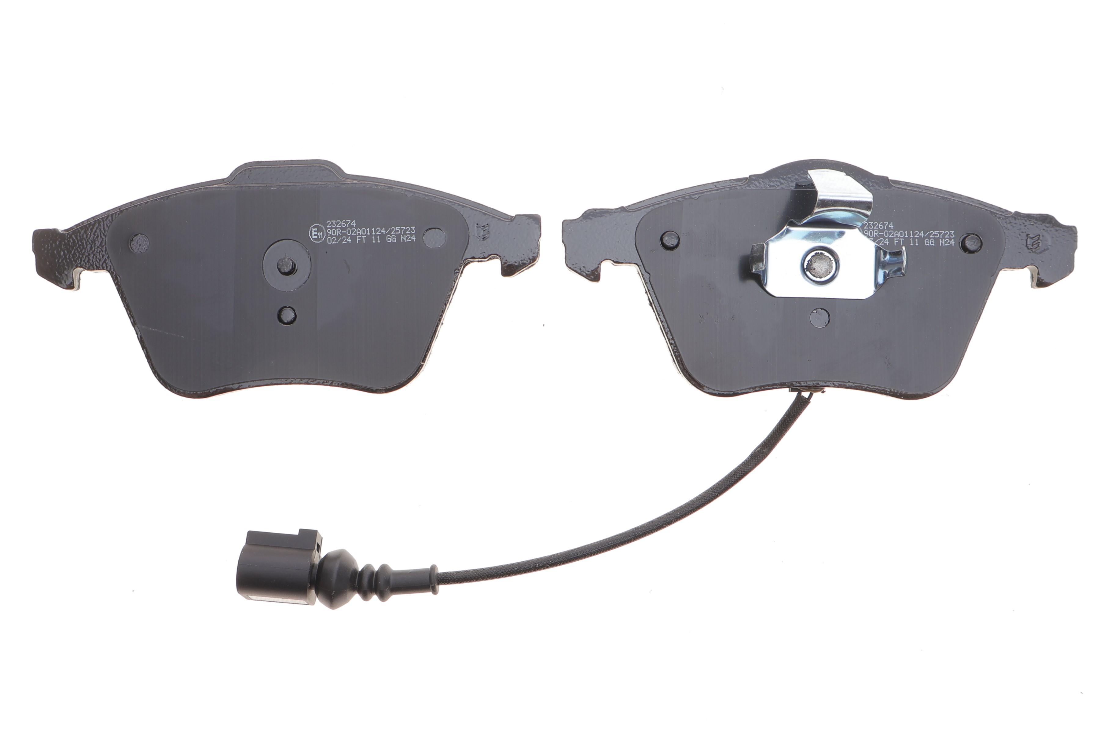 Колодки тормозные (передние) Audi A3/TT/VW Golf VI/Scirocco III 08-14 (+датчик)