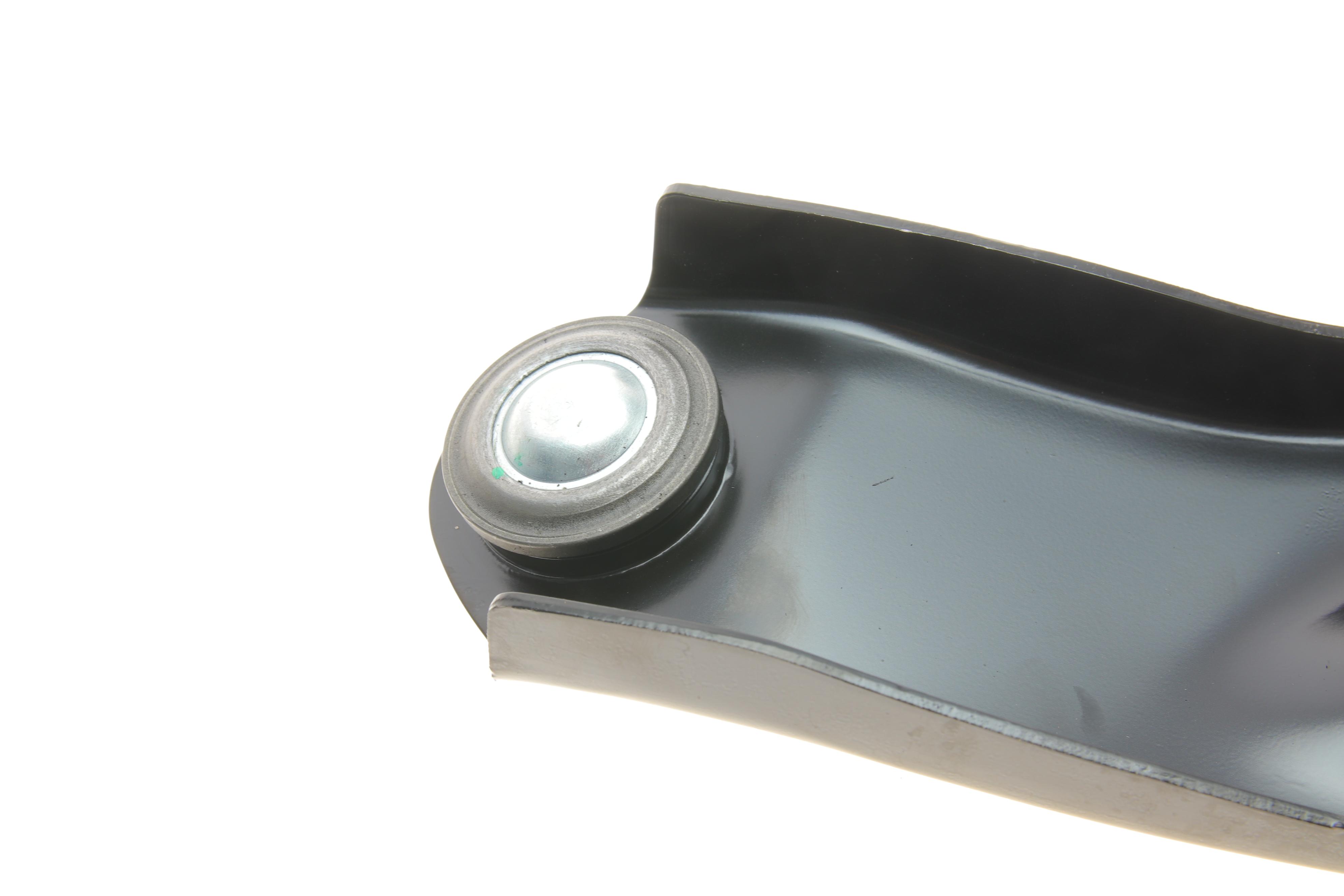 Важіль підвіски (передній) (L) Nissan Juke/ Leaf 10-