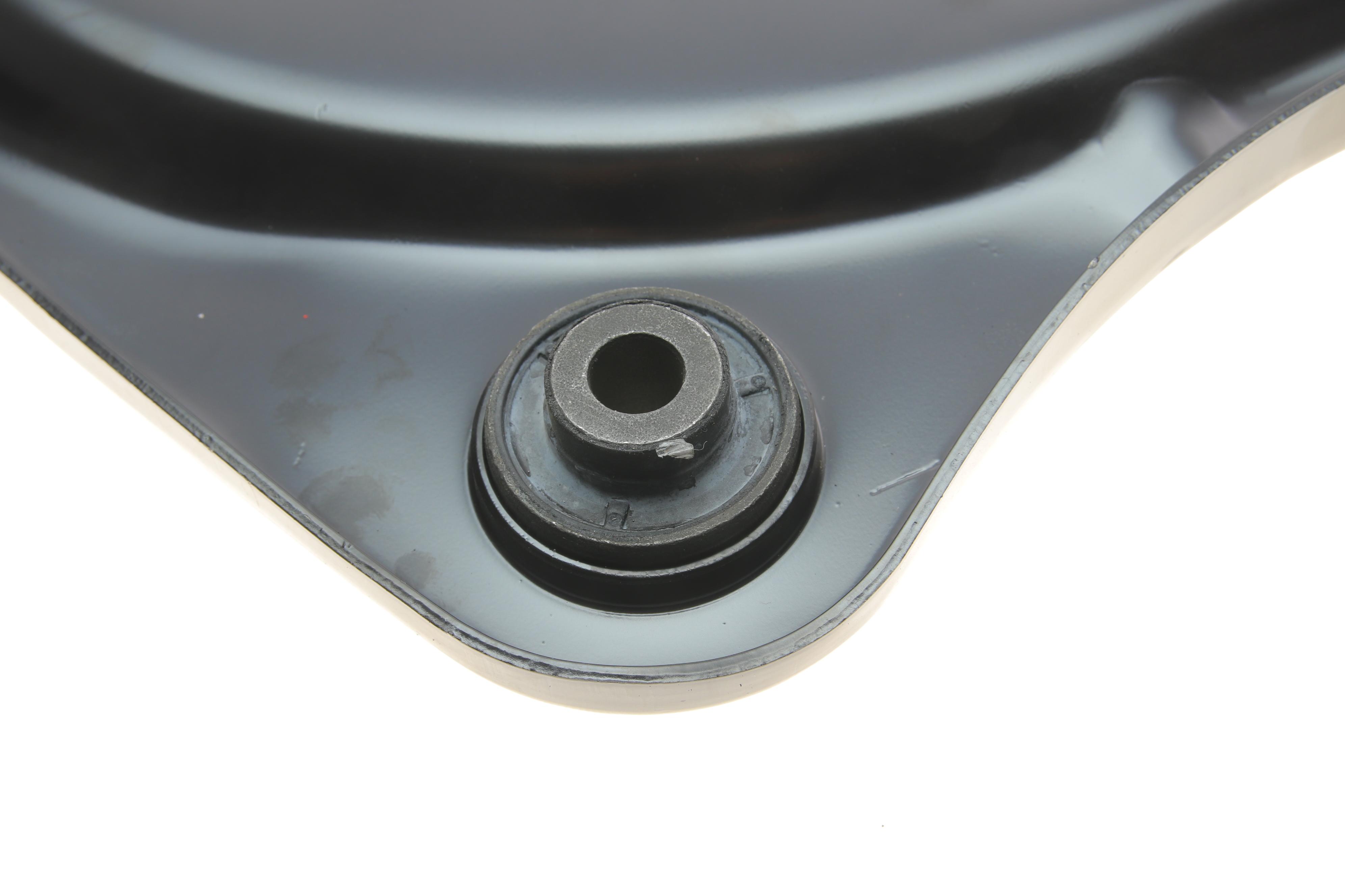 Важіль підвіски (передній) (L) Nissan Juke/ Leaf 10-