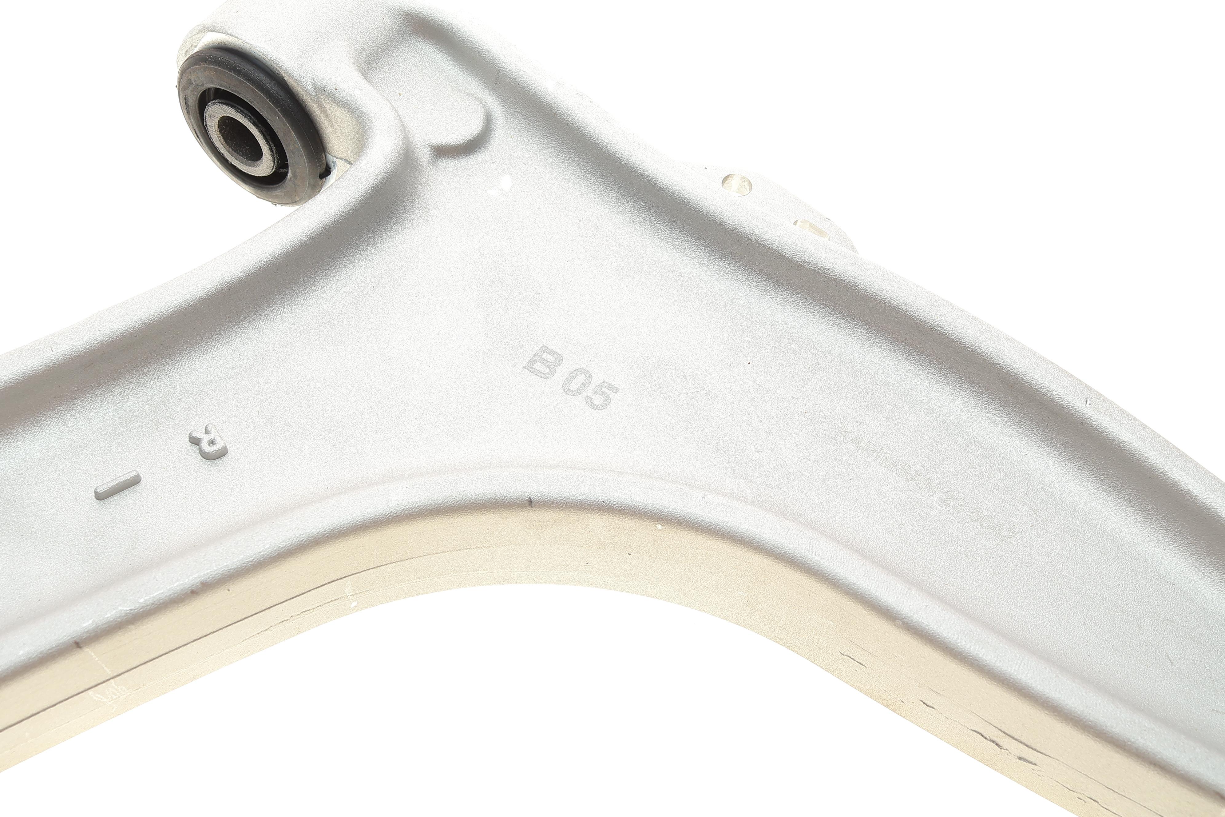 Важіль підвіски (передній/знизу) (R) Opel Vectra C 02-