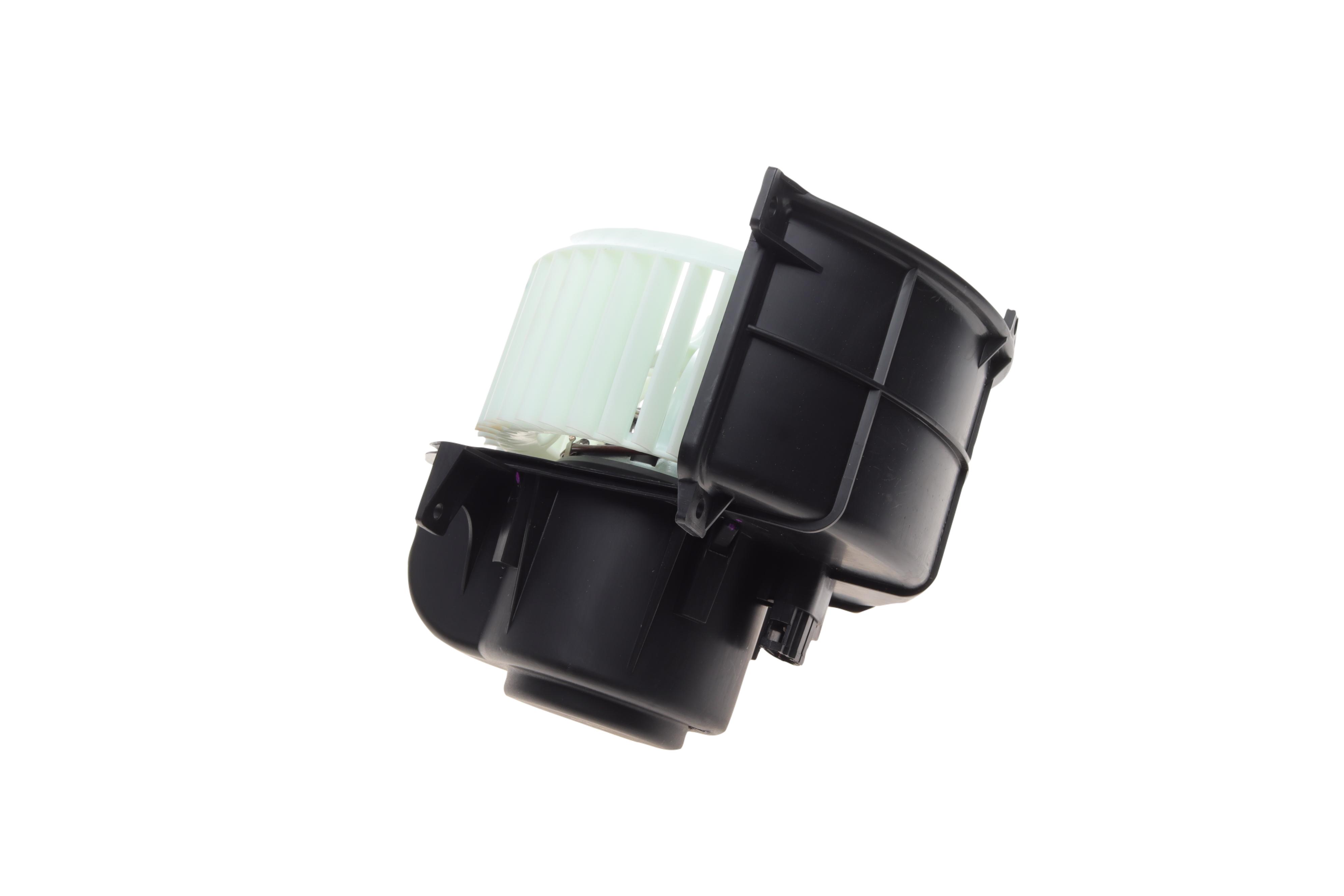 Моторчик печки Audi Q7/VW Touareg 3.0 TFSI 06-15