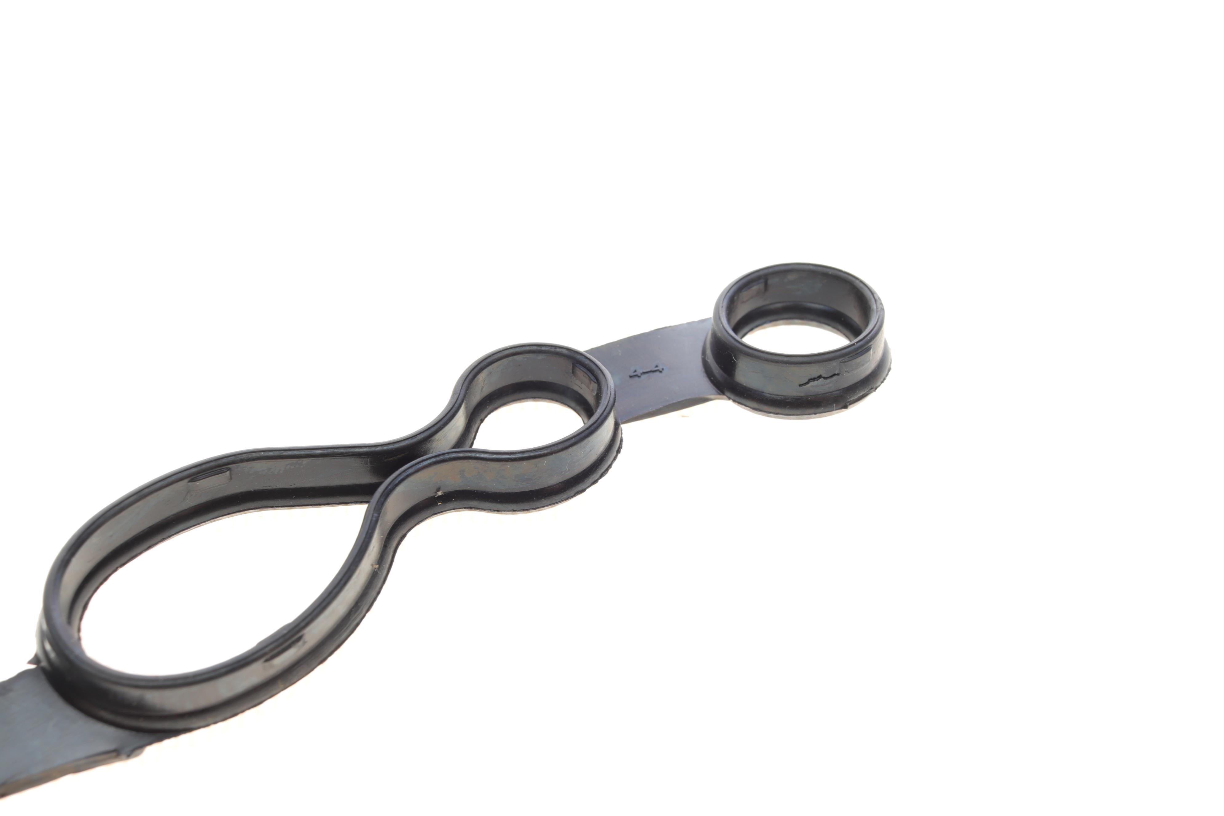 Прокладка кришки клапанів Toyota Rav 4 2.2D 06- (к-кт)