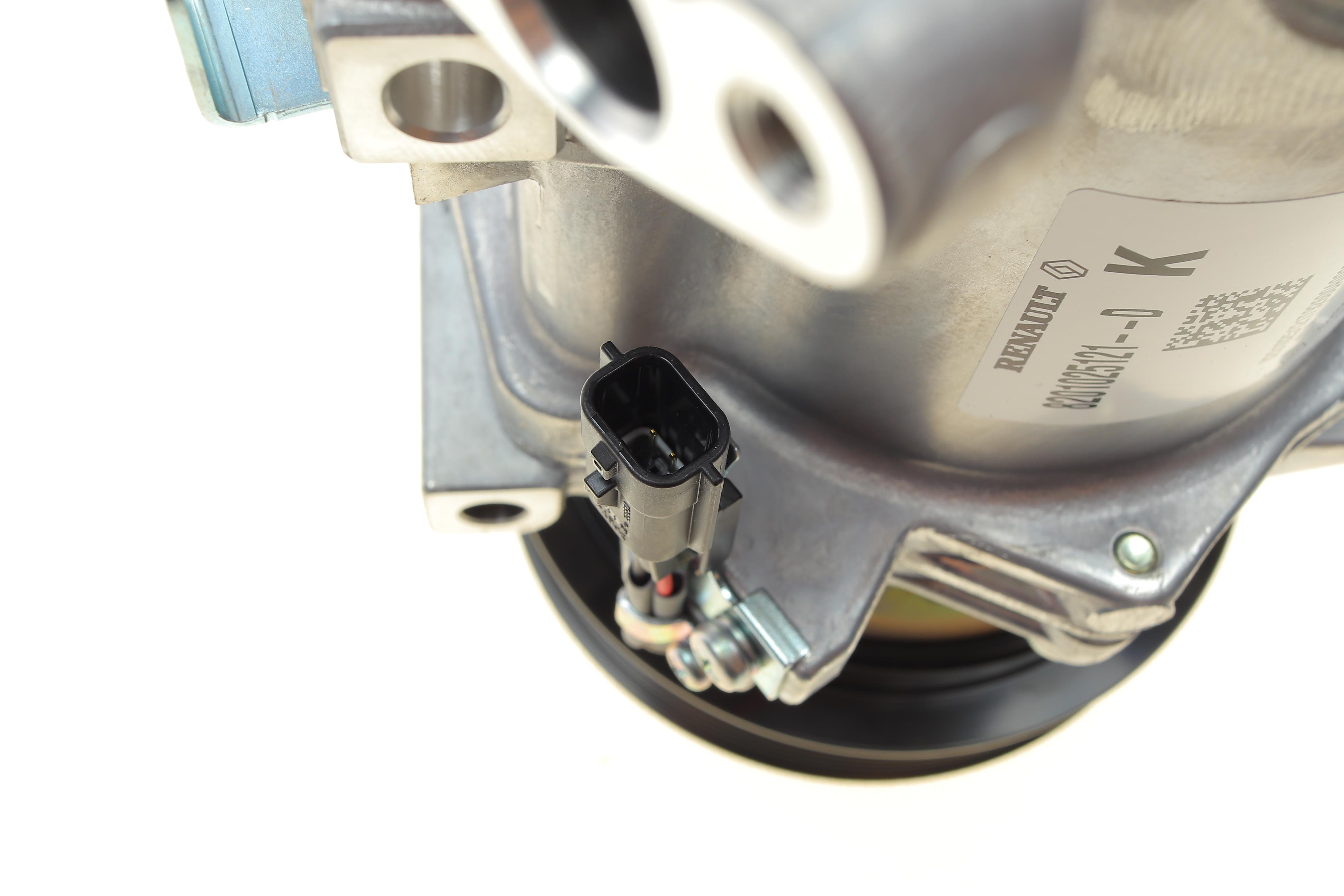 Компрессор кондиционера Dacia Dokker/Duster/Logan/Sandero 1.5 dCi/1.6 LPG 08-