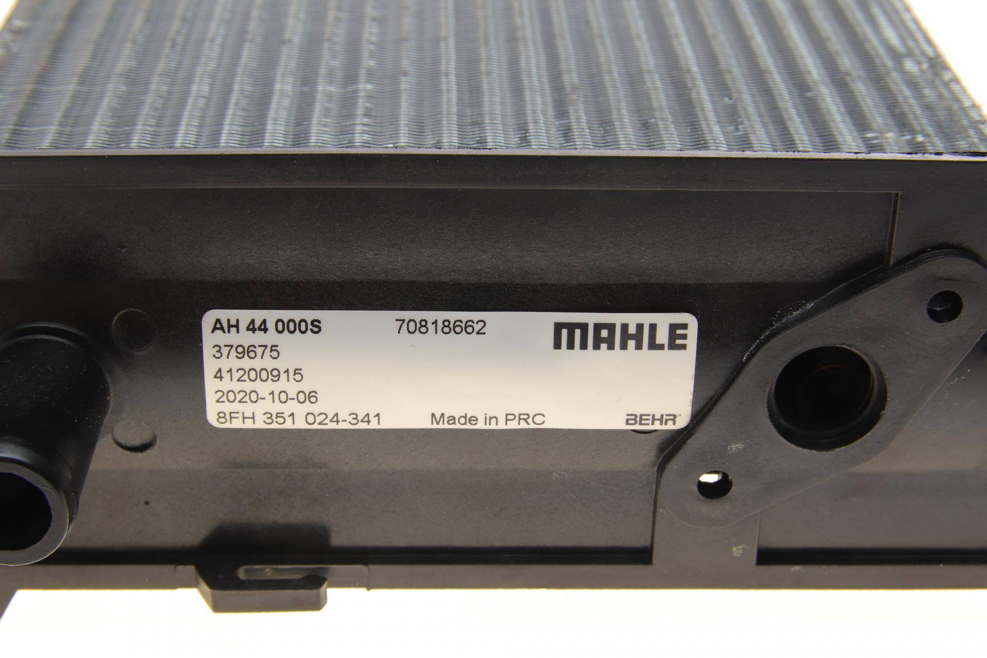 Радіатор пічки Renault Trafic -01