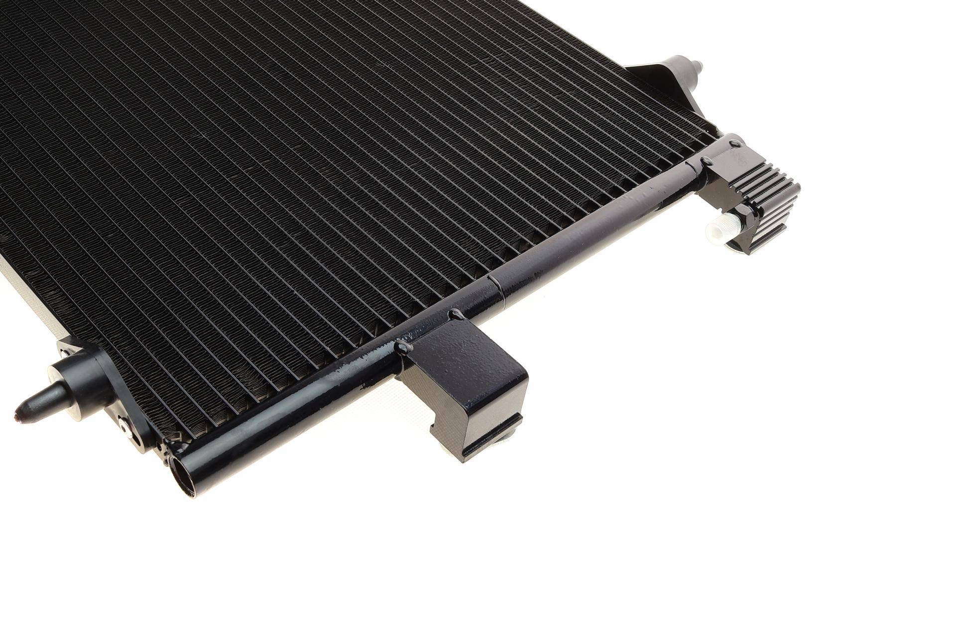 Радіатор кондиціонера (з осушувачем) Citroen C5/Peugeot 307 1.4-3.0/2.0HDI 00-09