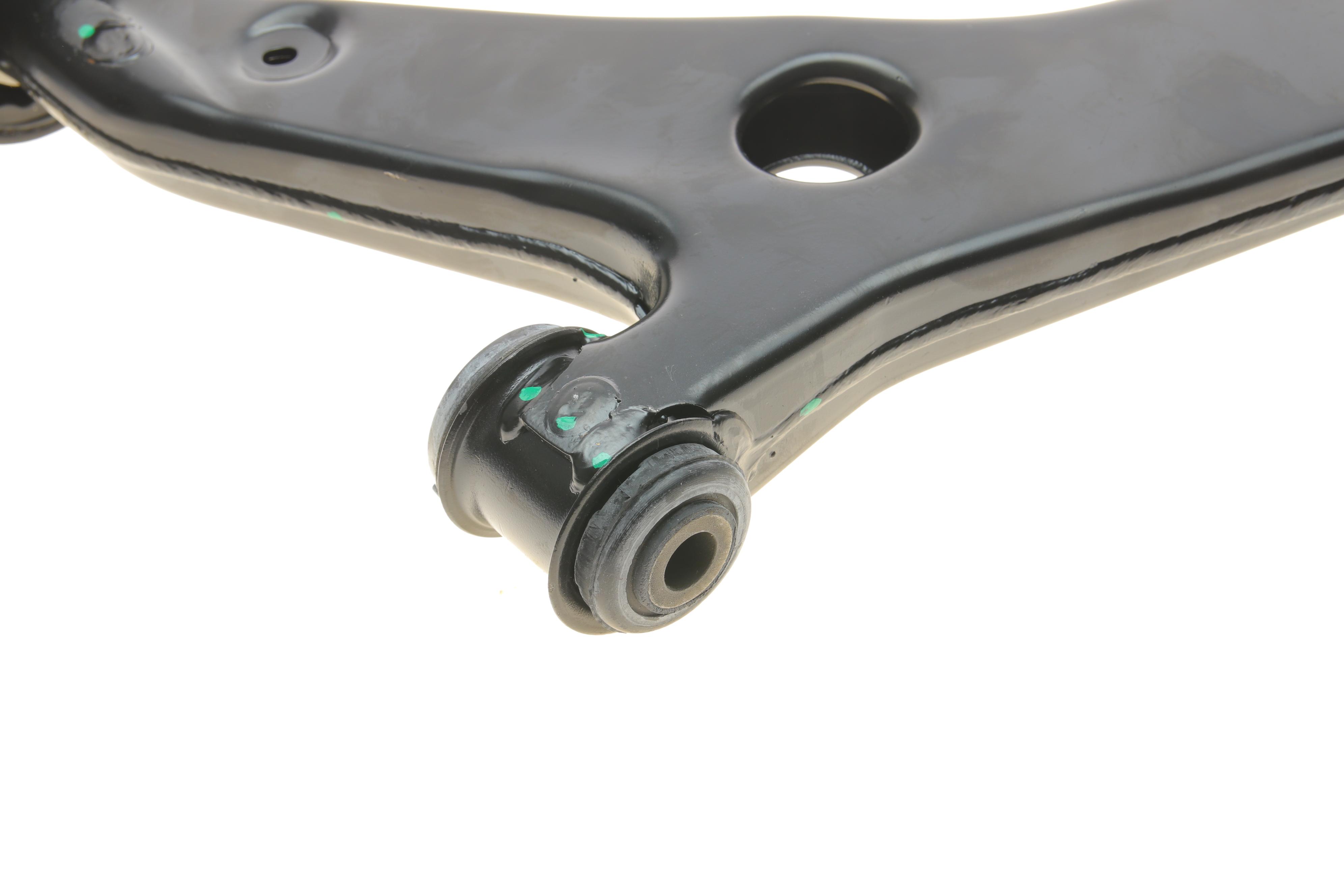 Важіль підвіски (передній/знизу) (R) Mazda 3/5 03-10