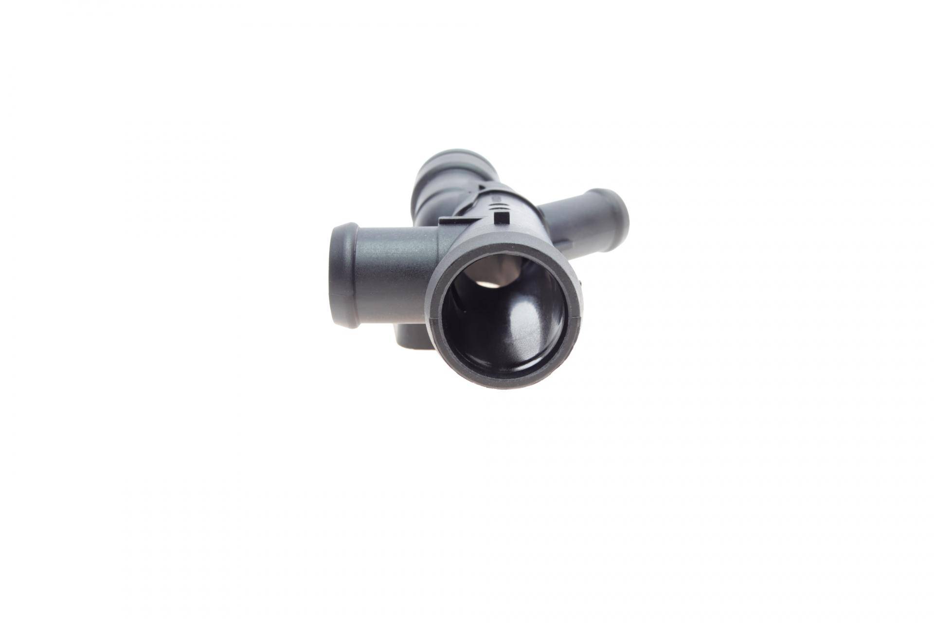 Фланець системи охолодження VW T5 2.0TDI 09-16