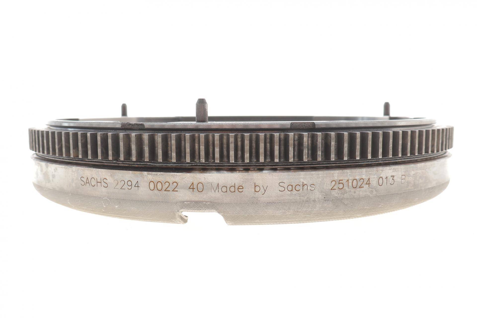 Демпфер зчеплення Skoda Octavia/VW Golf VII 1.0 TSI 15-