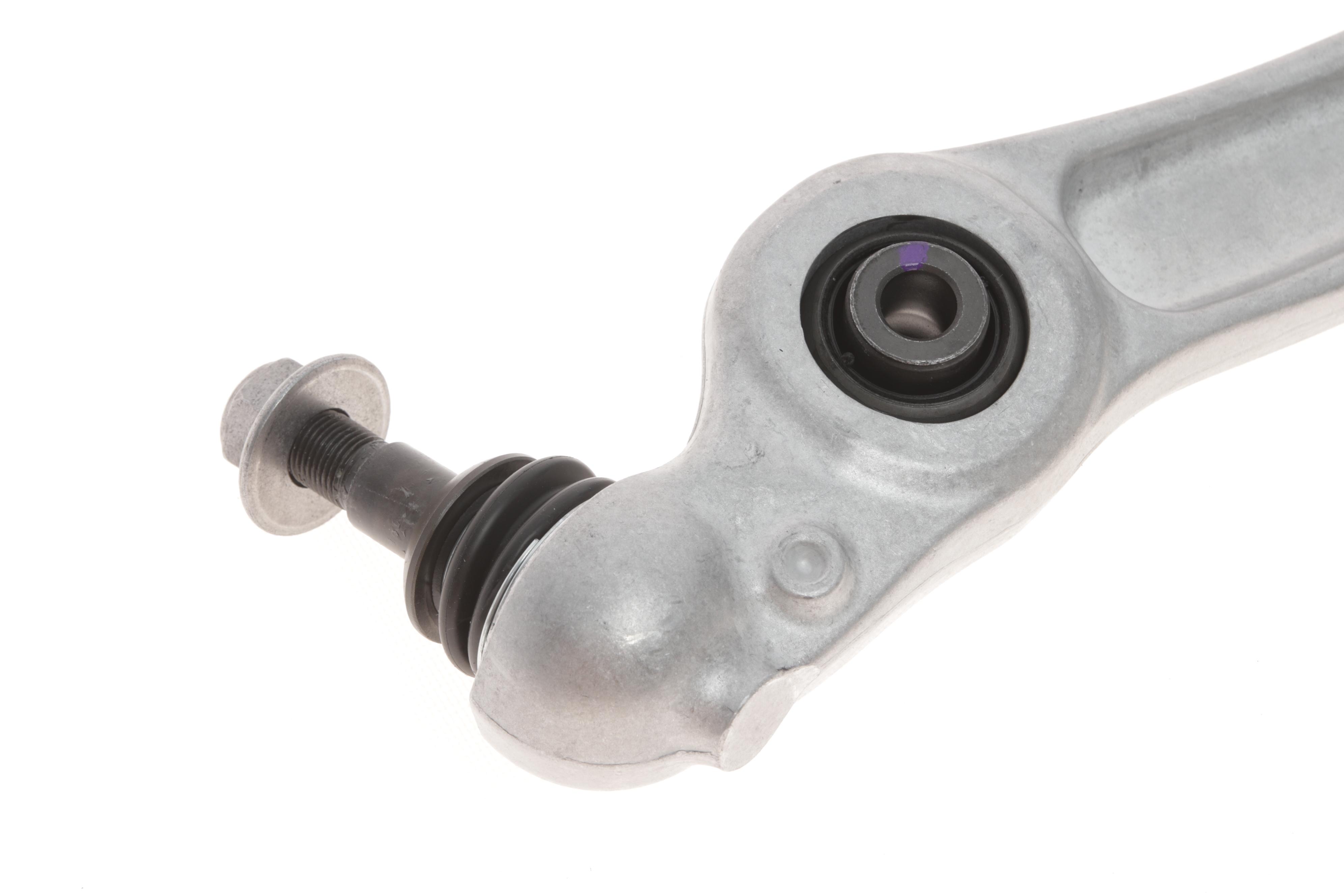 Важіль підвіски (передній/знизу/ззаду) (R) BMW 5 (F10/F18)/6 (F12/F13) 09-18