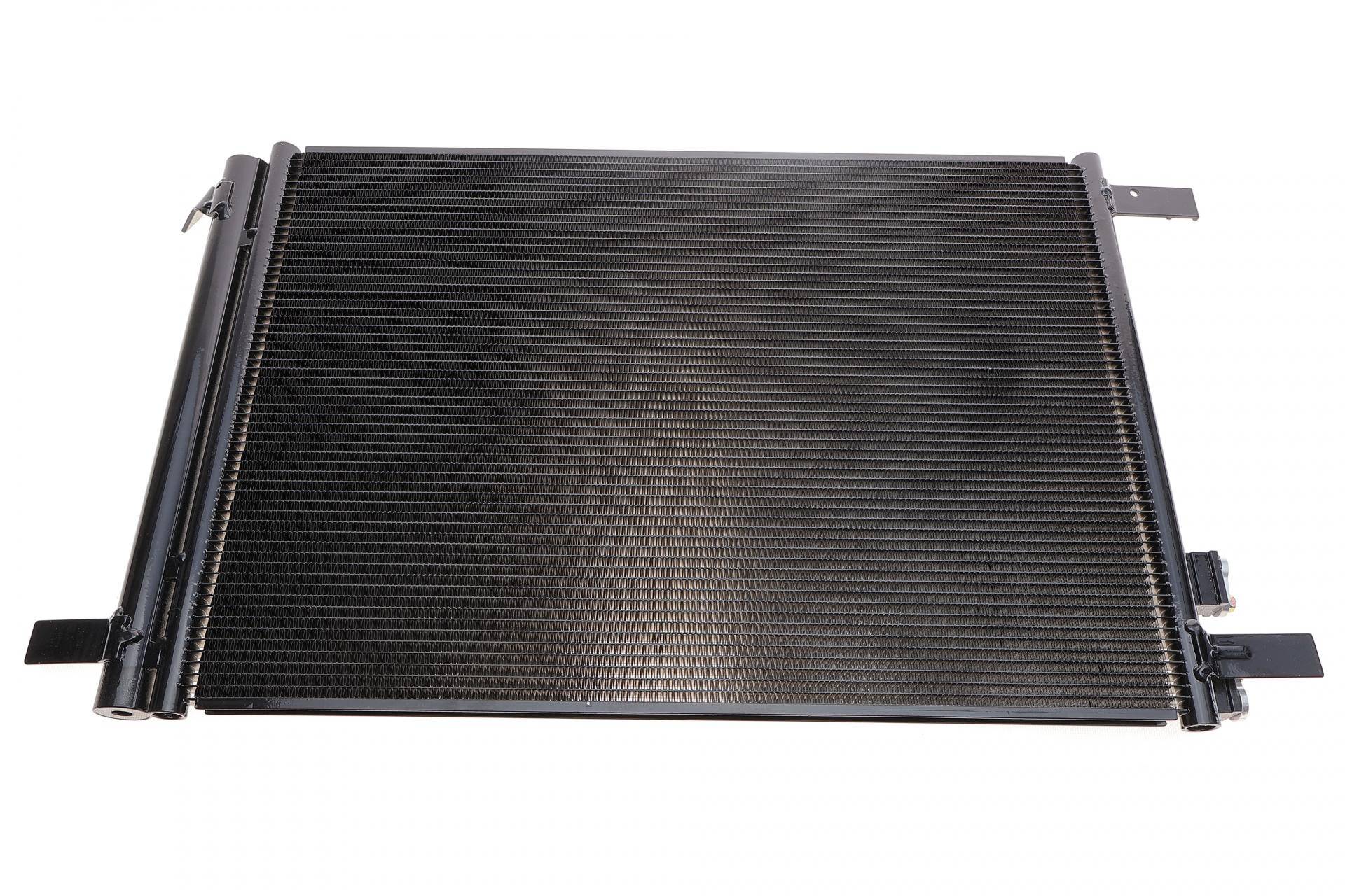 Радіатор кондиціонера Audi A3/Q2/Skoda Octavia III/Superb III/VW Arteon/Golf Alltrack 1.0-2.0D 12-