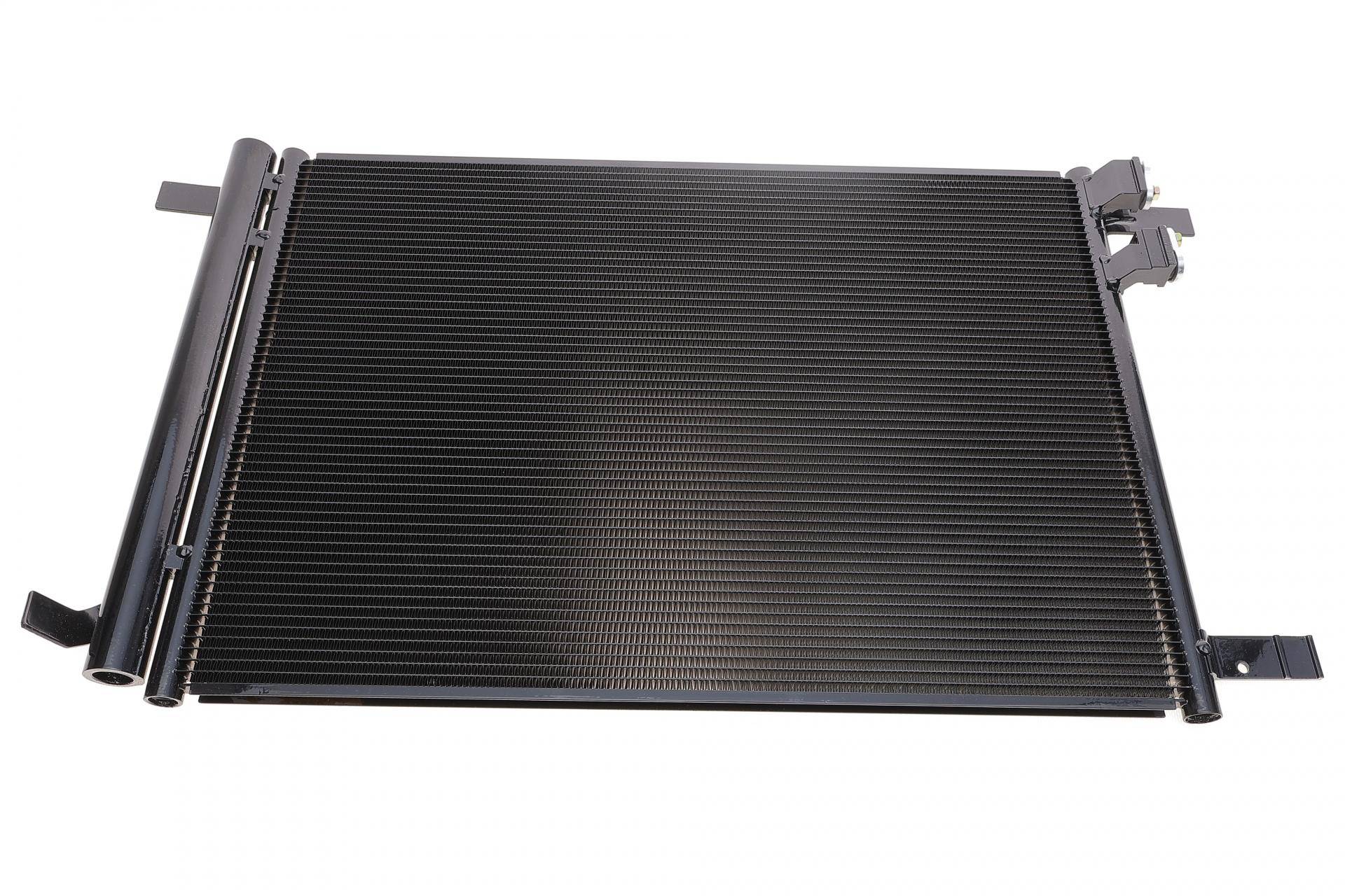 Радіатор кондиціонера Audi A3/Q2/Skoda Octavia III/Superb III/VW Arteon/Golf Alltrack 1.0-2.0D 12-