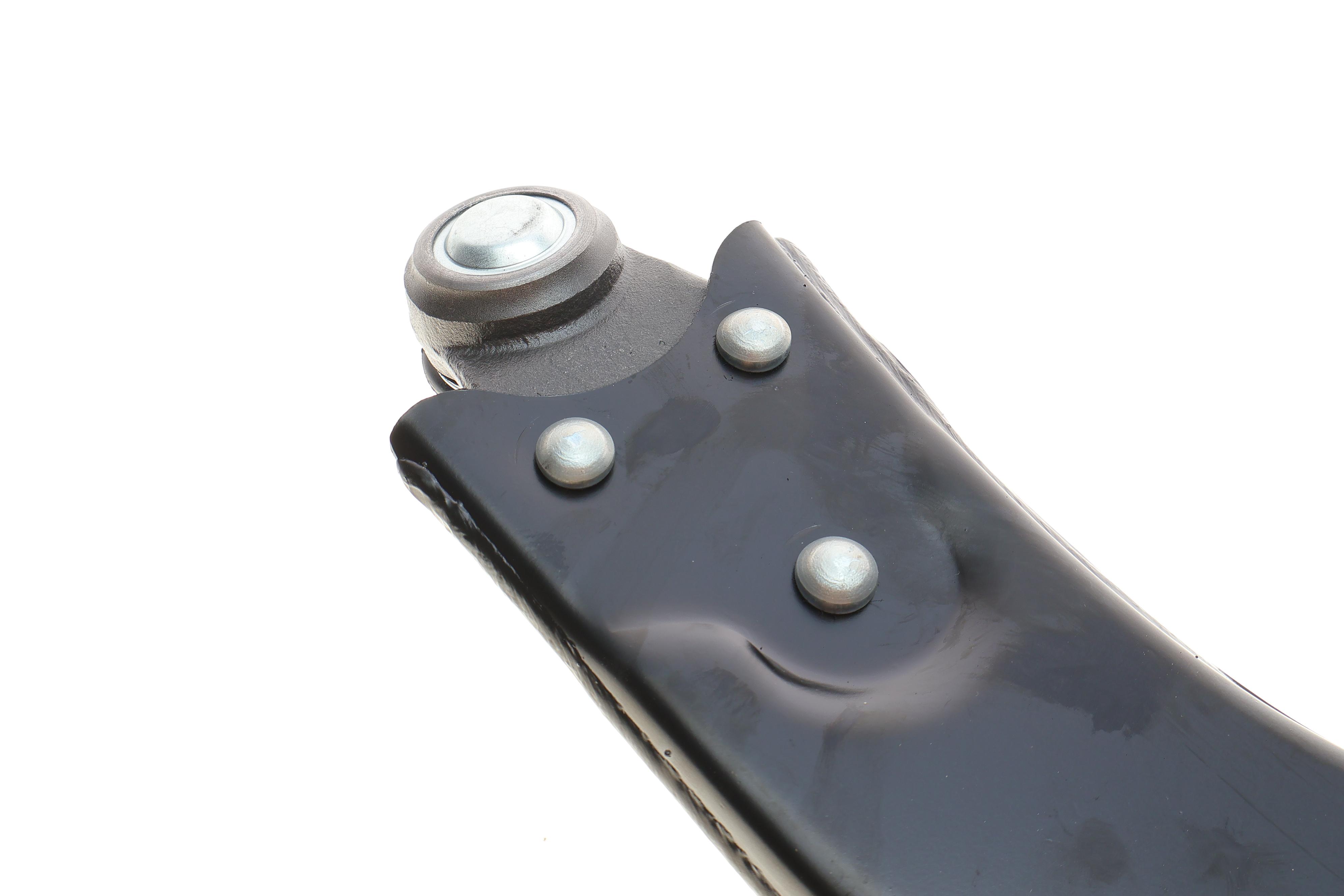 Важіль підвіски (передній/знизу) (L) Ford C-Max 07-10/Focus/Volvo C30/C70/S40/V50 04-12 (з кульовою)