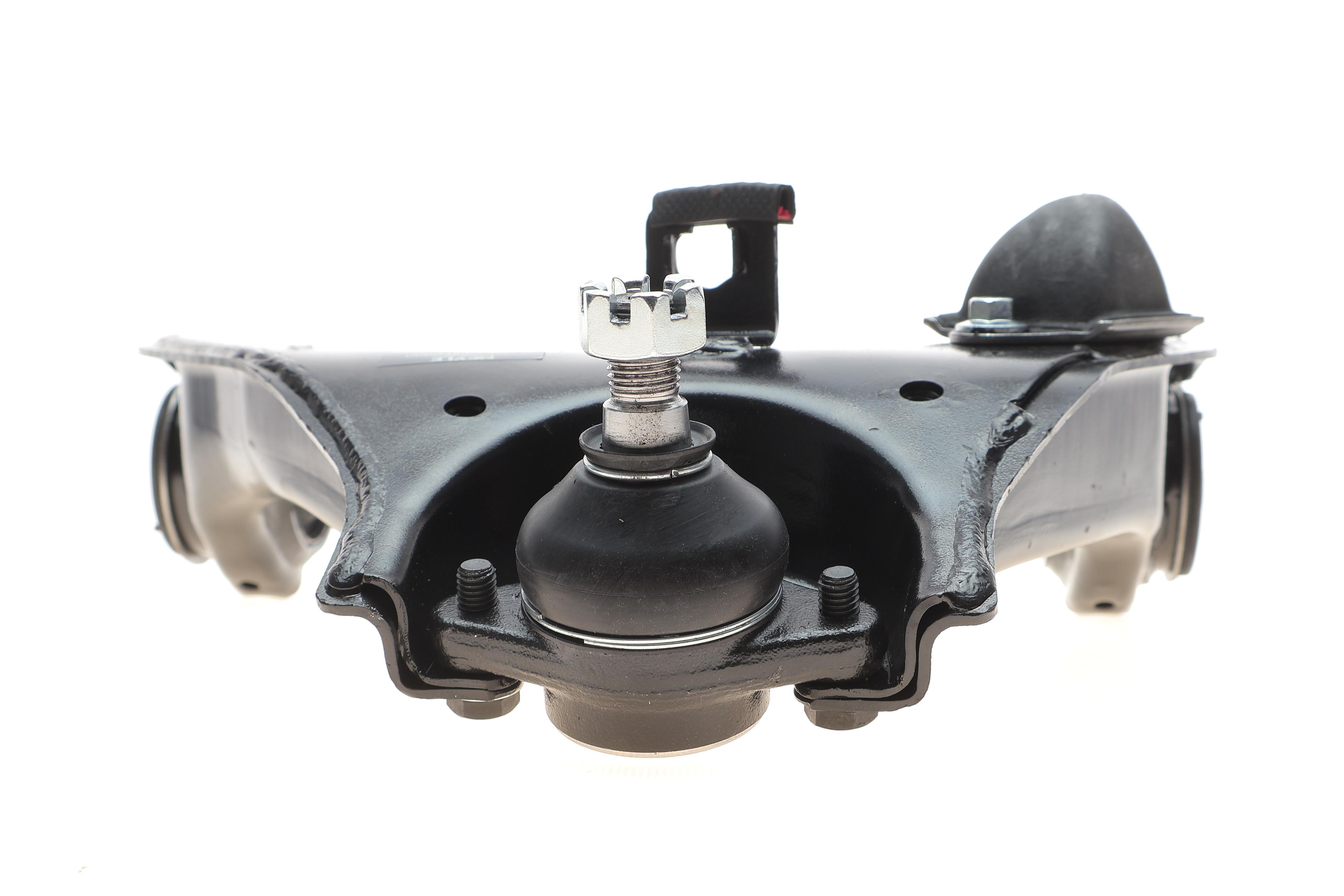 Важіль підвіски (передній/зверху) (R) Mitsubishi L200/Pajero 04-