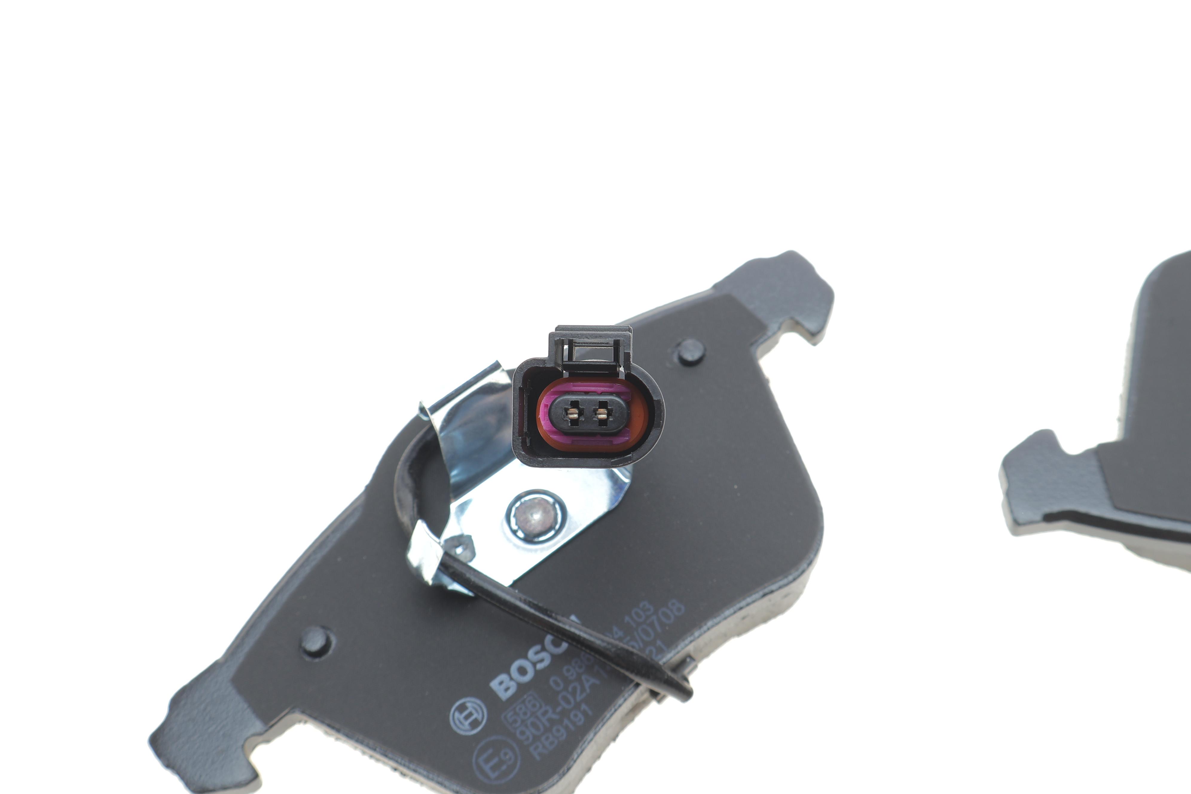 Колодки гальмівні (передні) Audi A3/Seat Leon/Skoda SuperB/VW Golf/Passat 03-15