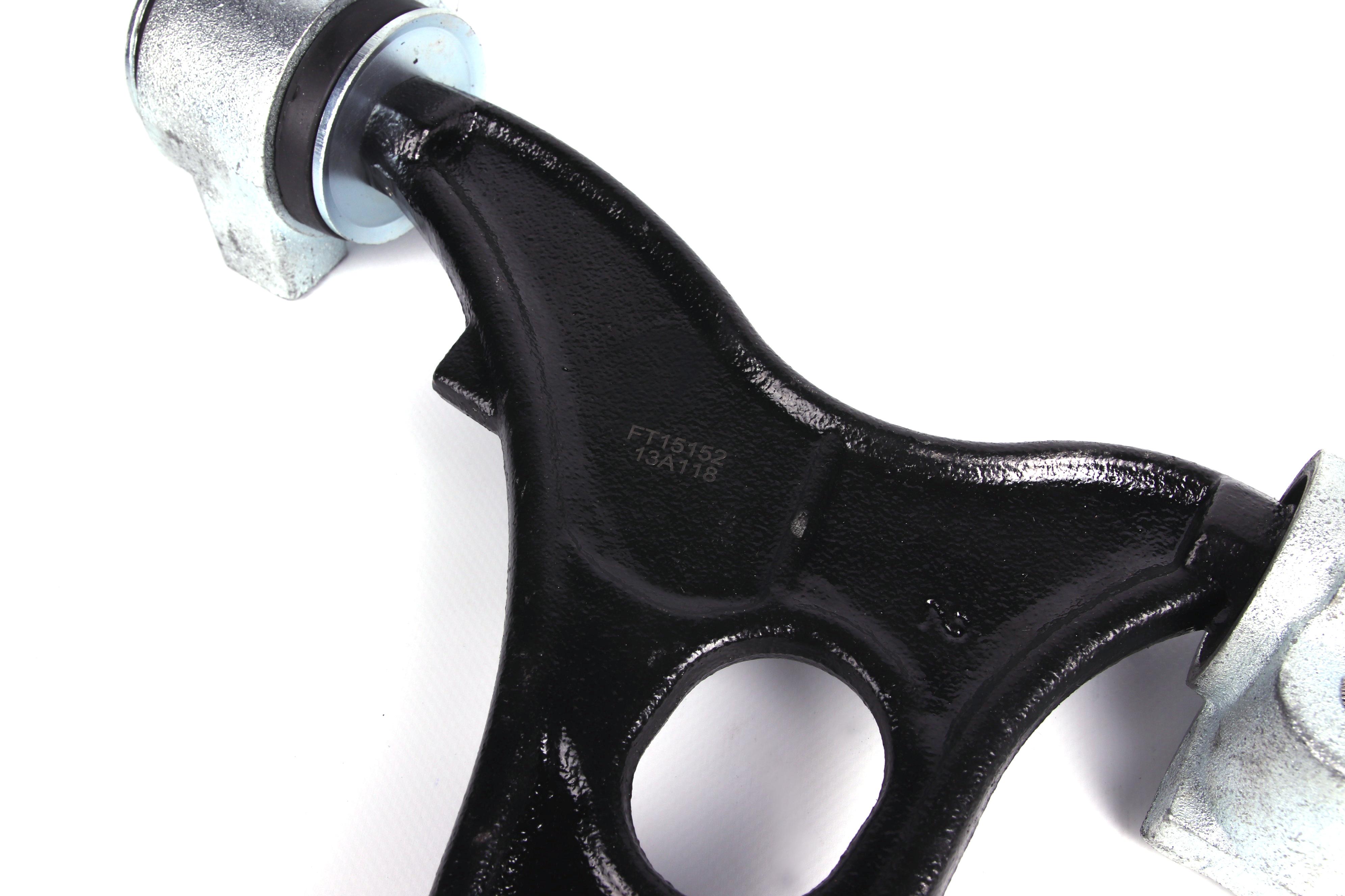 Важіль підвіски (передній) (R) Fiat Scudo/Citroen Jumpy 07-