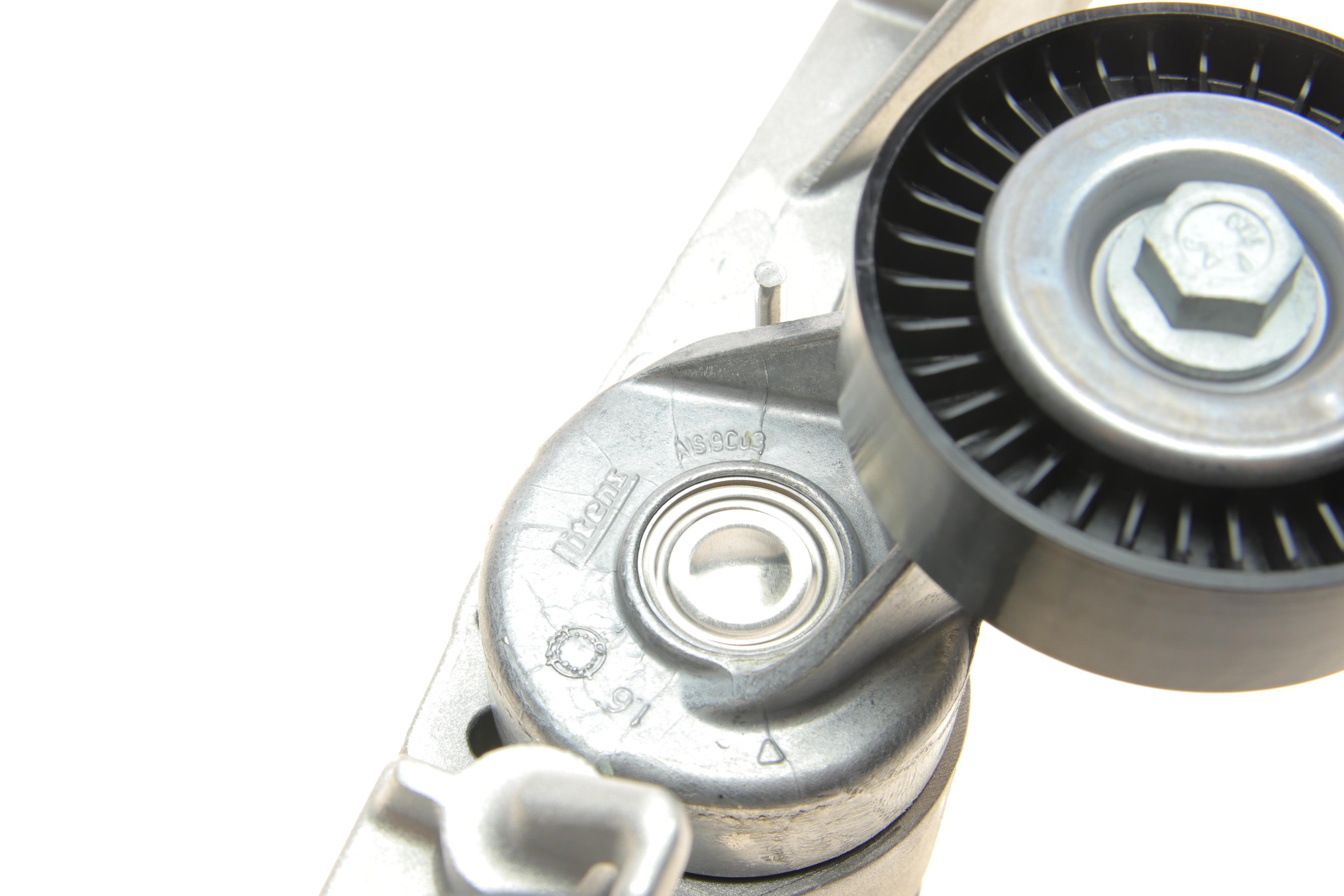 Натяжитель ремня генератора MB A-class (W169) 04-12