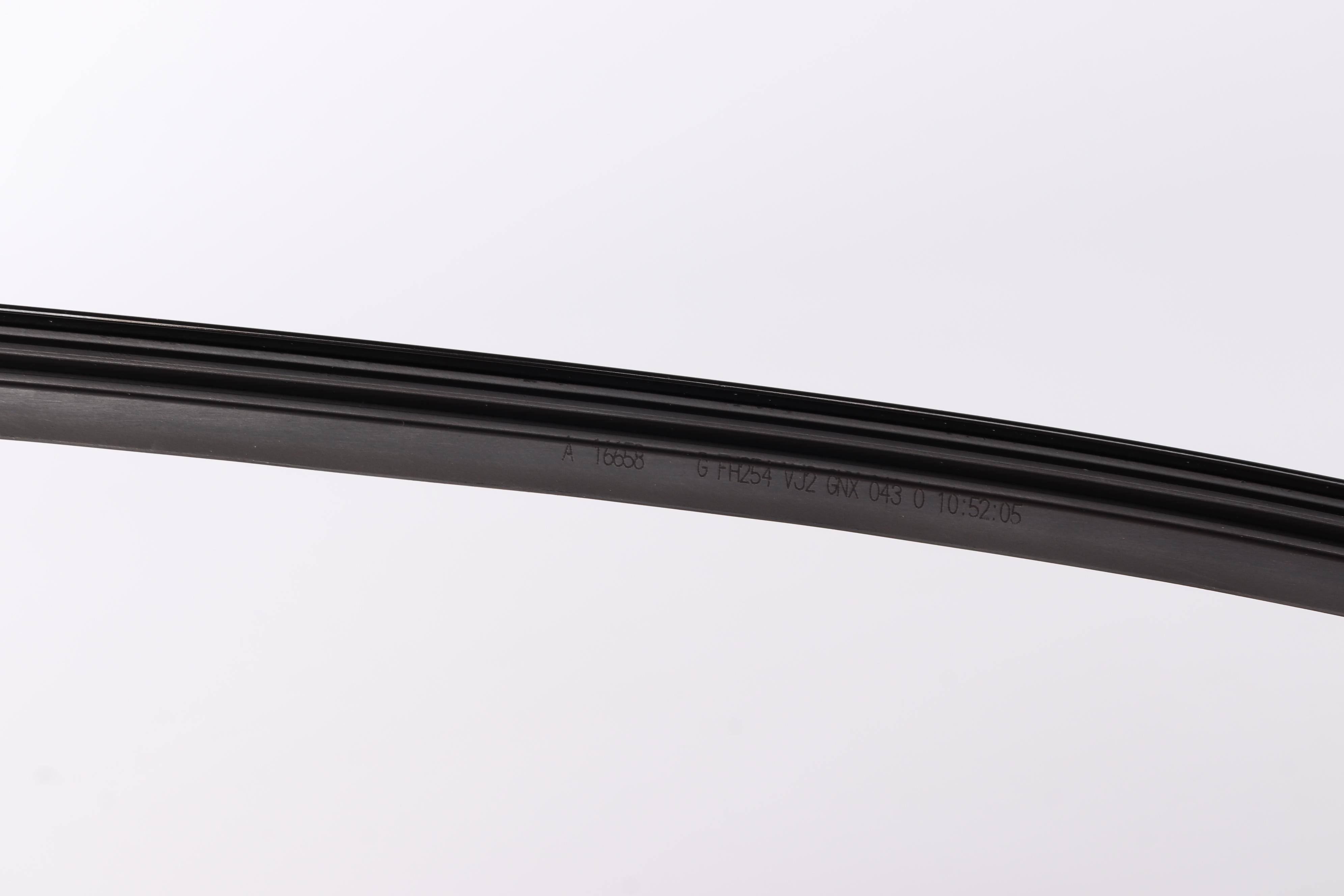 Щетка стеклоочистителя (задняя) (340mm) Audi A3/BMW X1/Porsche Cayenne/VW Touareg 10-