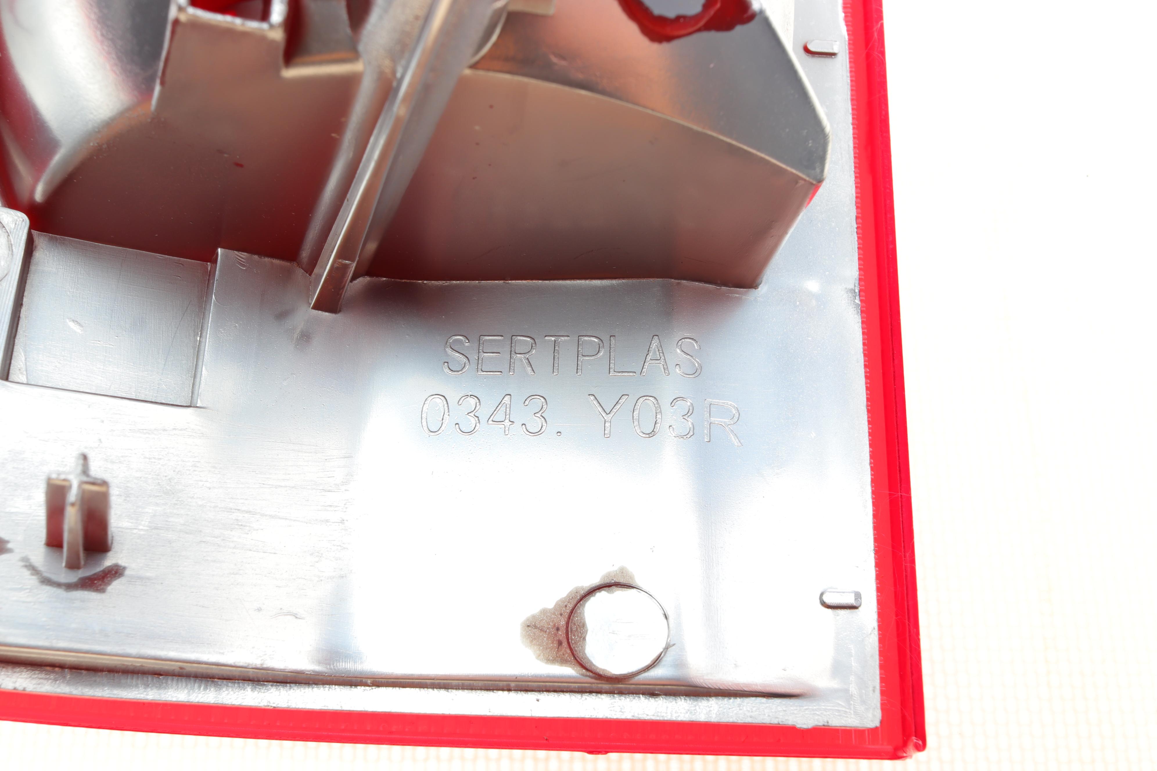 Ліхтар задній Ford Transit 00-06 (R) (P21/5W/P21W)