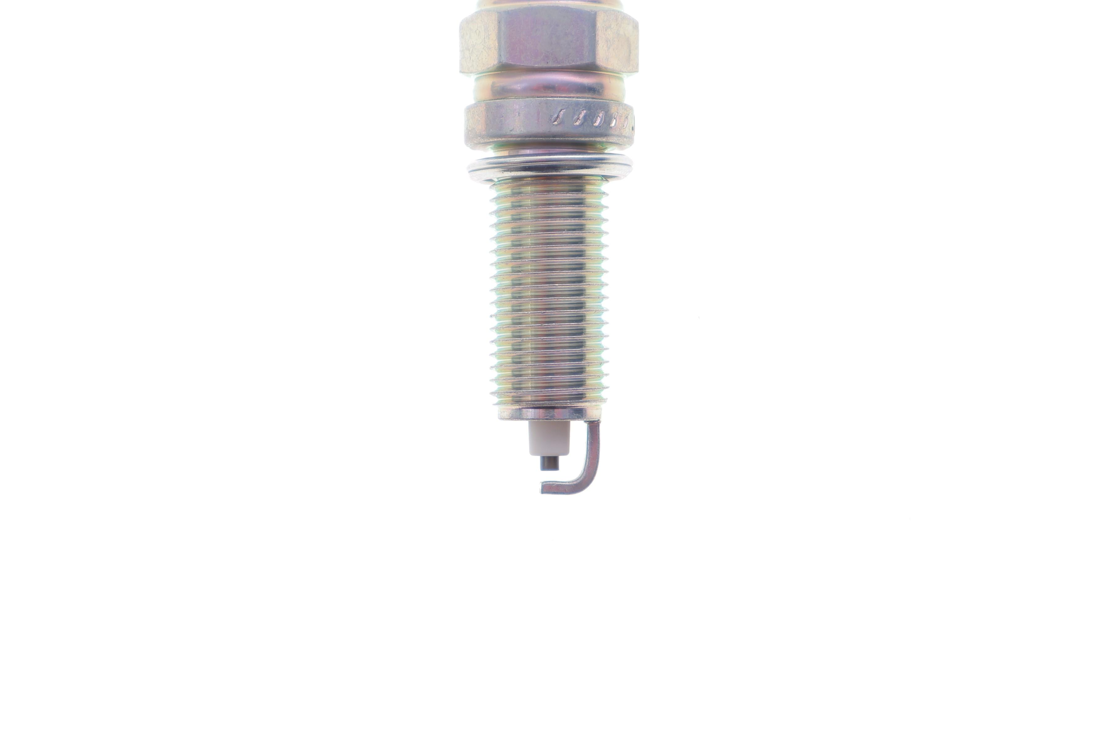 Свеча зажигания Hyundai i20/i30/Elantra/Kia Ceed 1.4-1.8 07- (LZKR6B-10E/38)