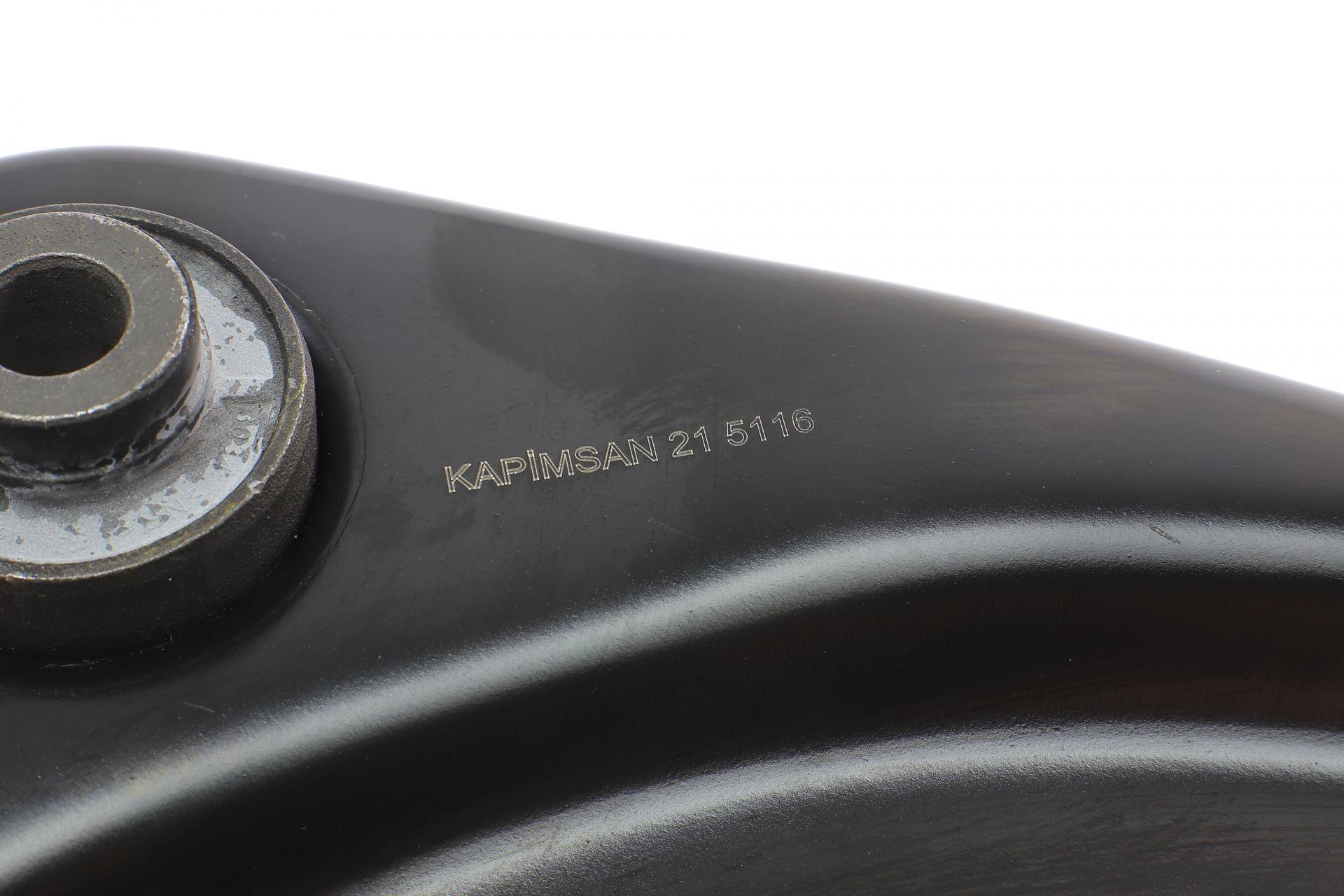 Важіль підвіски (передній/знизу) (R) Nissan Juke/Leaf 10-