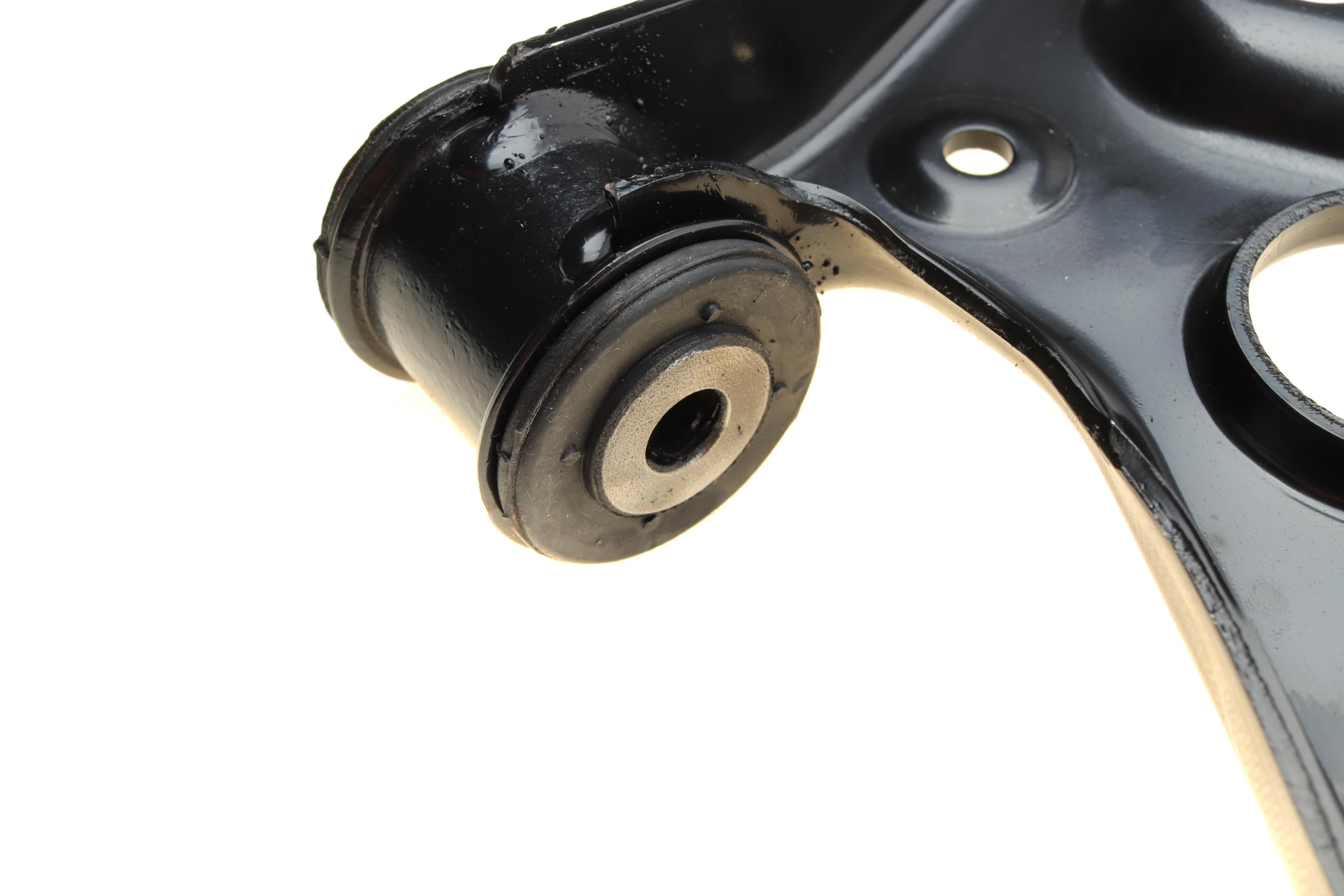 Важіль підвіски (передній) (L) Skoda Octavia III/VW Golf VII 12-