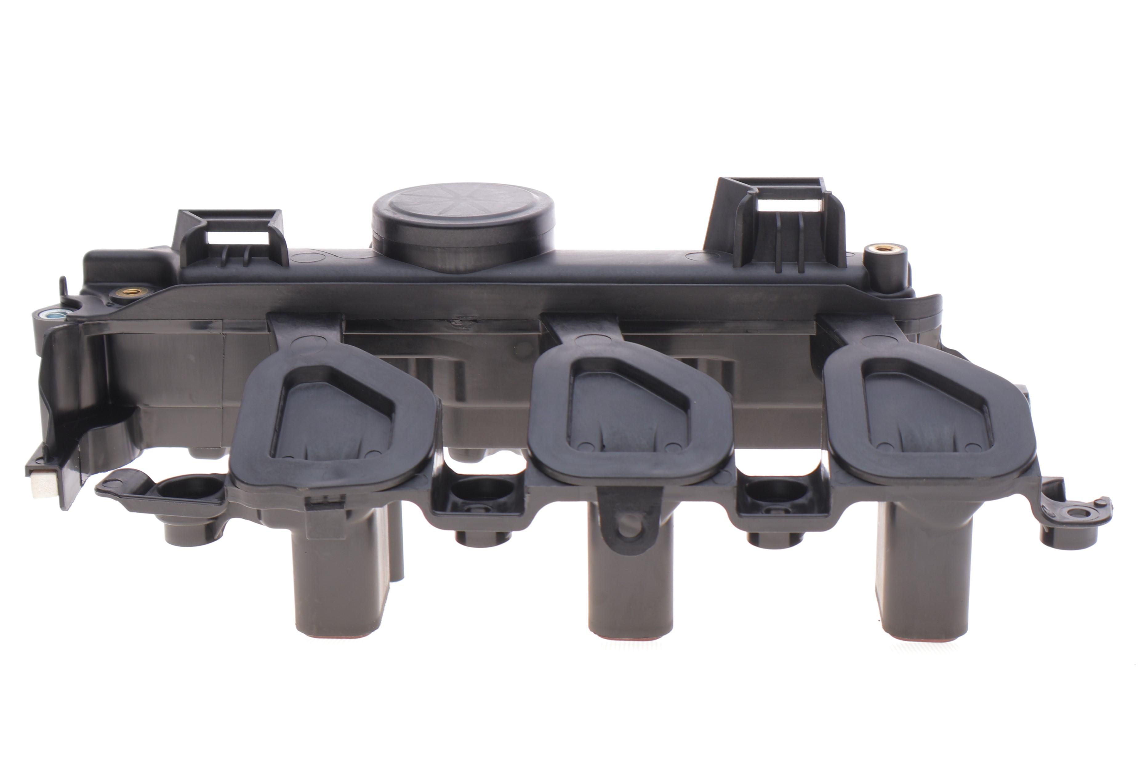 Кришка клапанів Renault Trafic 2.0 dCi 06-