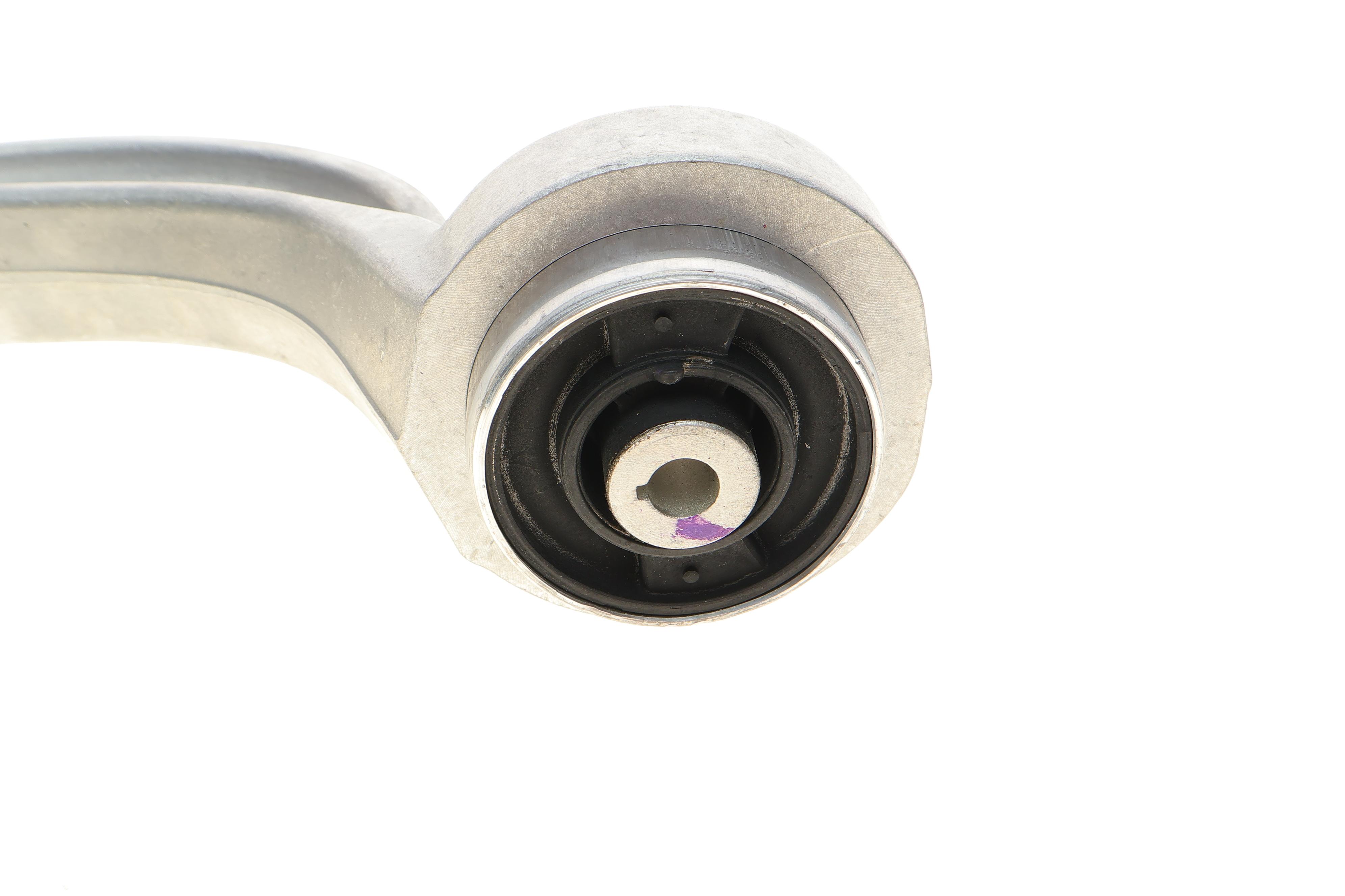 Важіль підвіски (передній) (R) Audi A6 11-