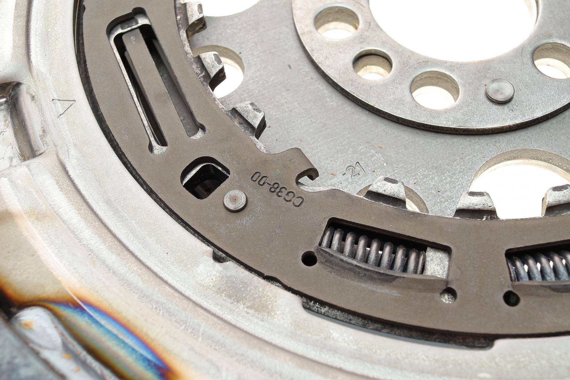 Демпфер зчеплення Renault Twingo III 0.9 TCe 14-, 66kw, (H4B 401)