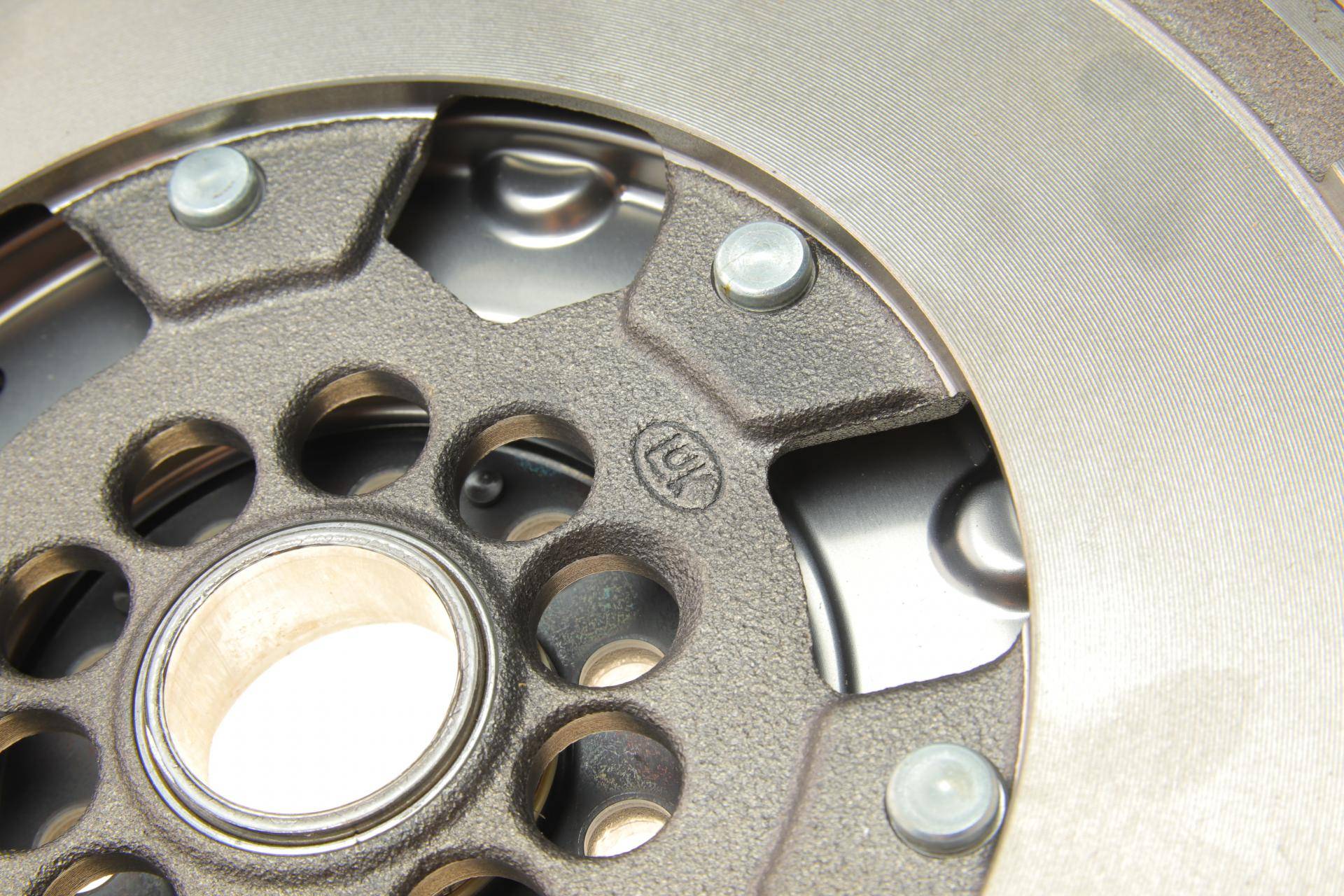 Демпфер зчеплення Audi A3 S3/VW Golf V 3.2 V6 quattro/R32 4motion 03-09, 184kw